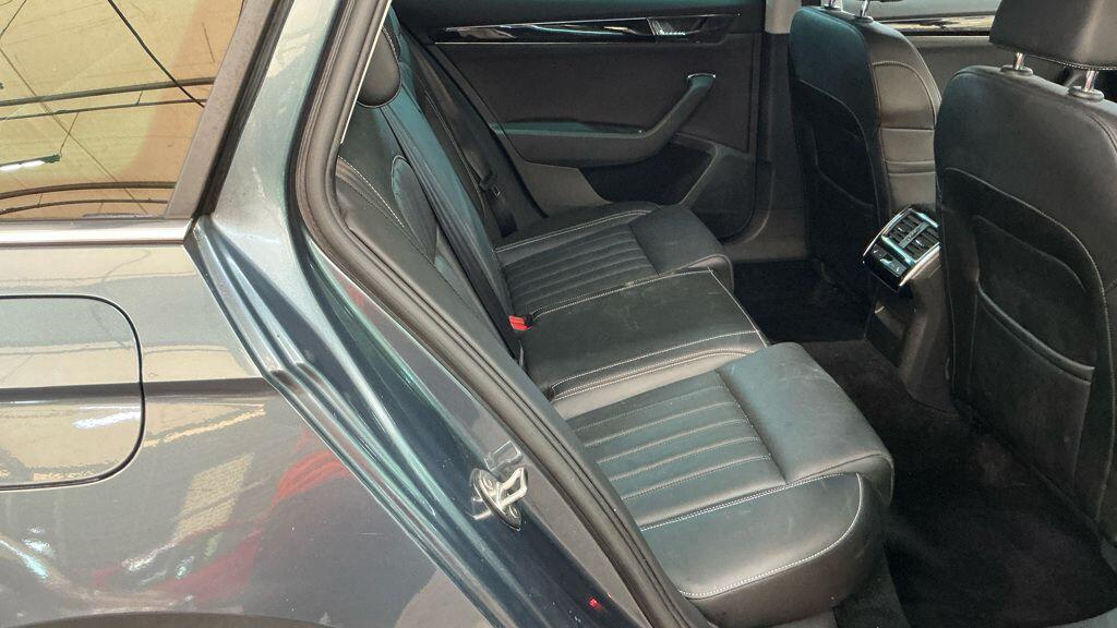 Skoda Superb - Image 9