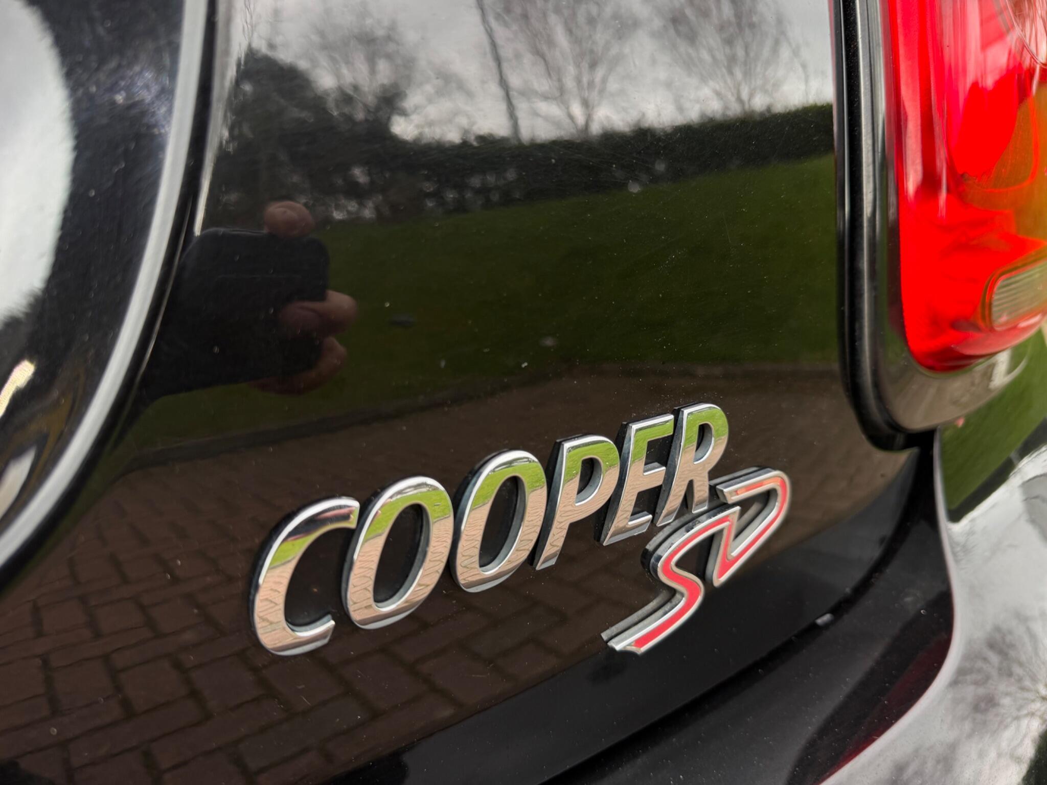 MINI Hatch - Image 20