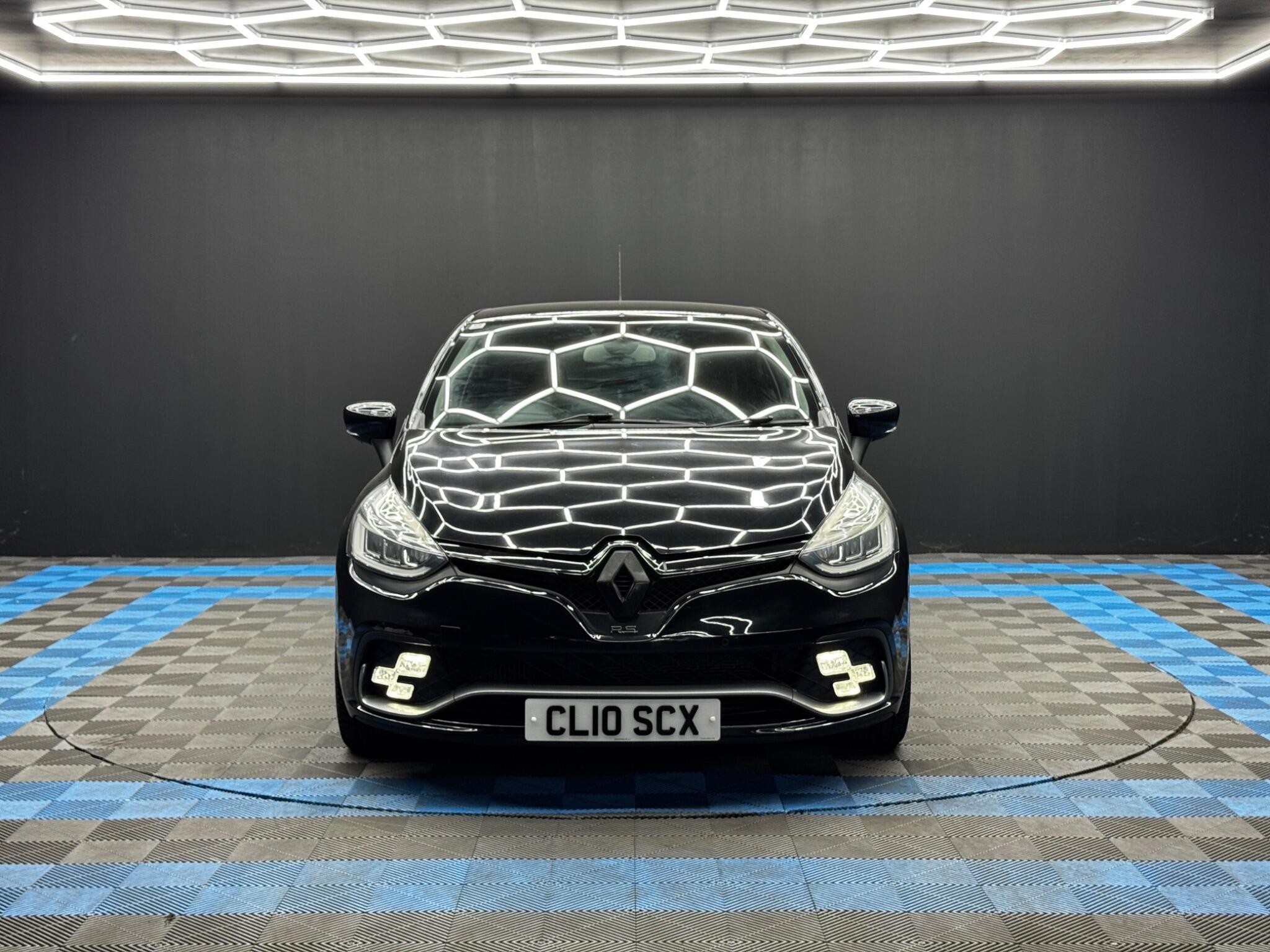 Renault Clio - Image 2