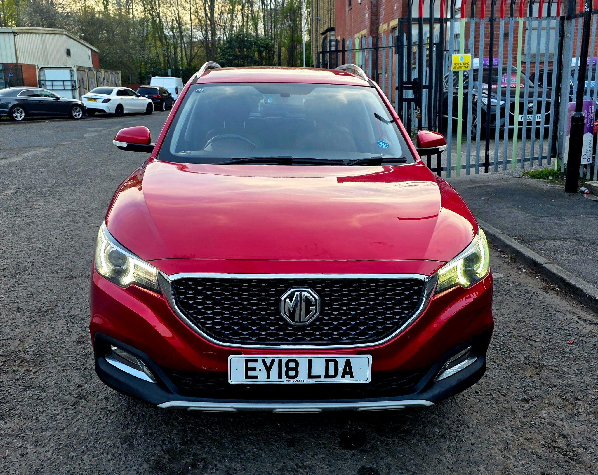MG MG ZS - Image 2