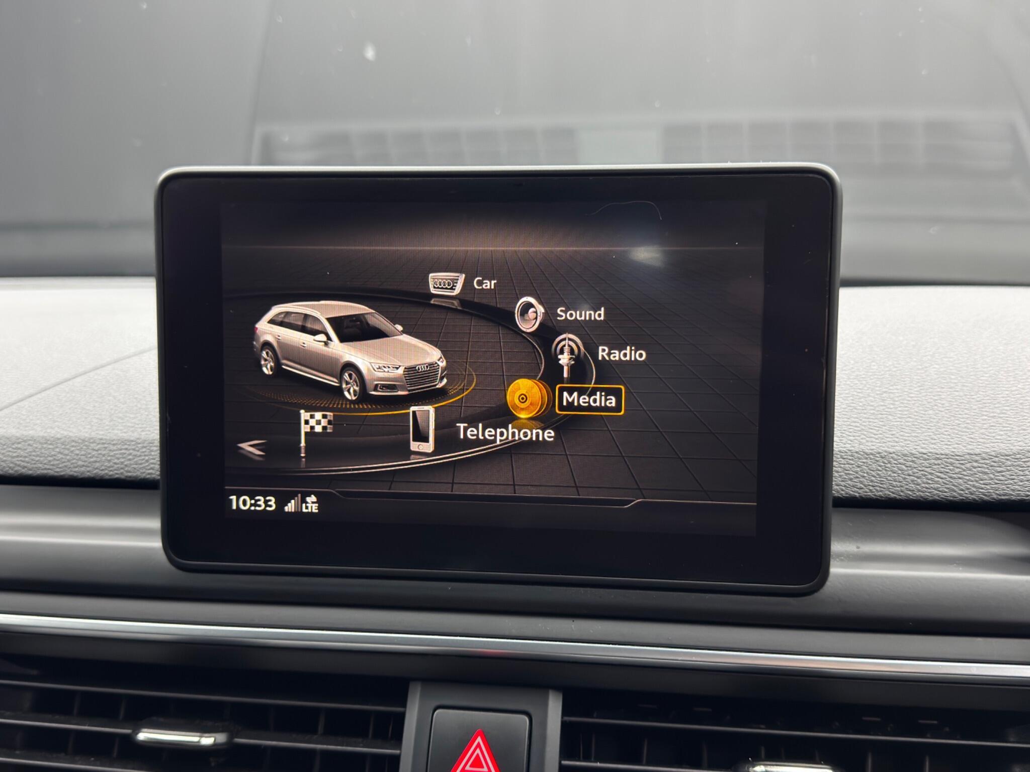 Audi A4 Avant - Image 29