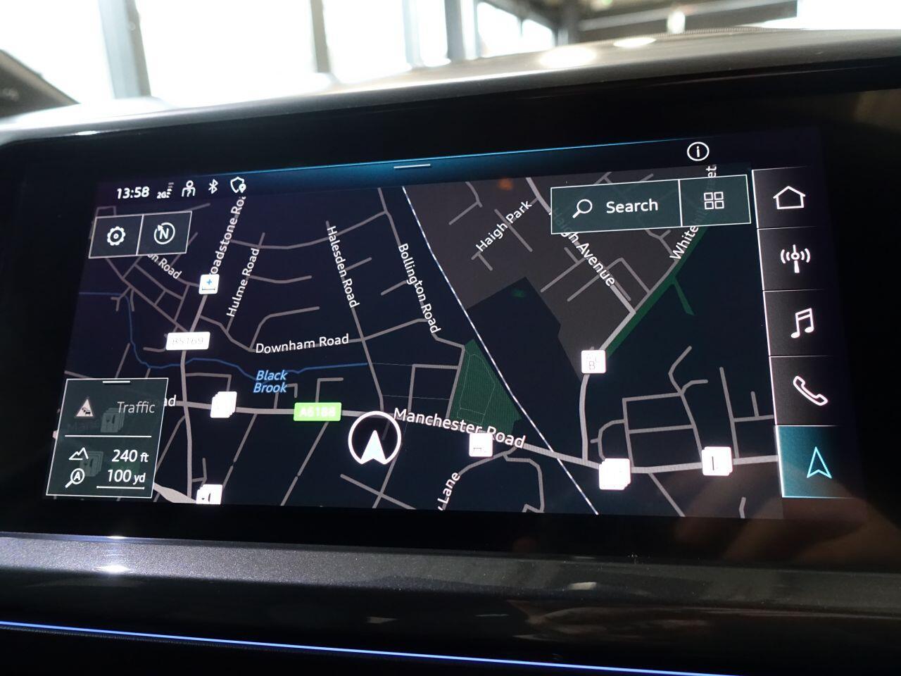 Audi Q4 E-Tron - Image 25