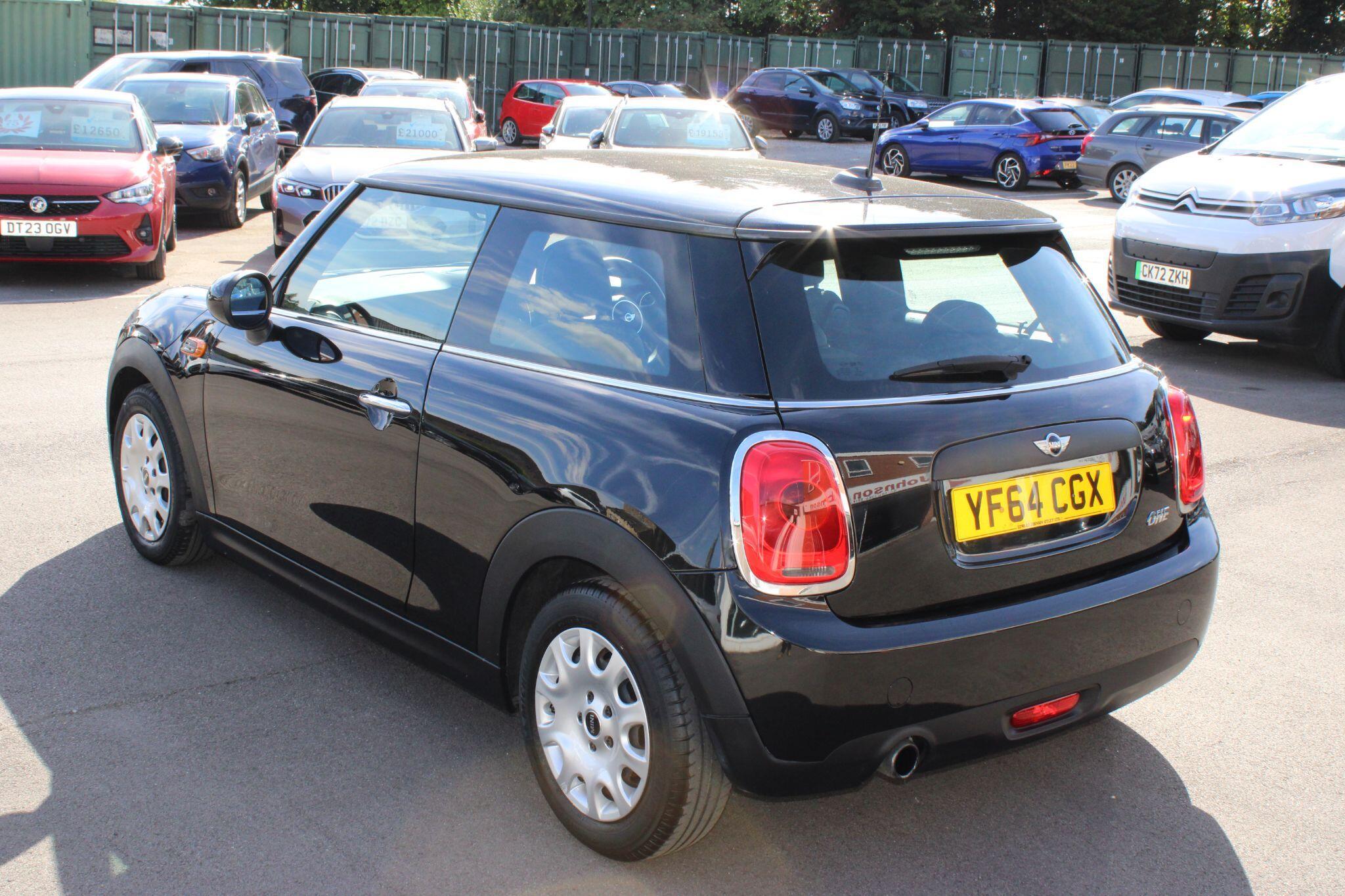 MINI Hatch - Image 20