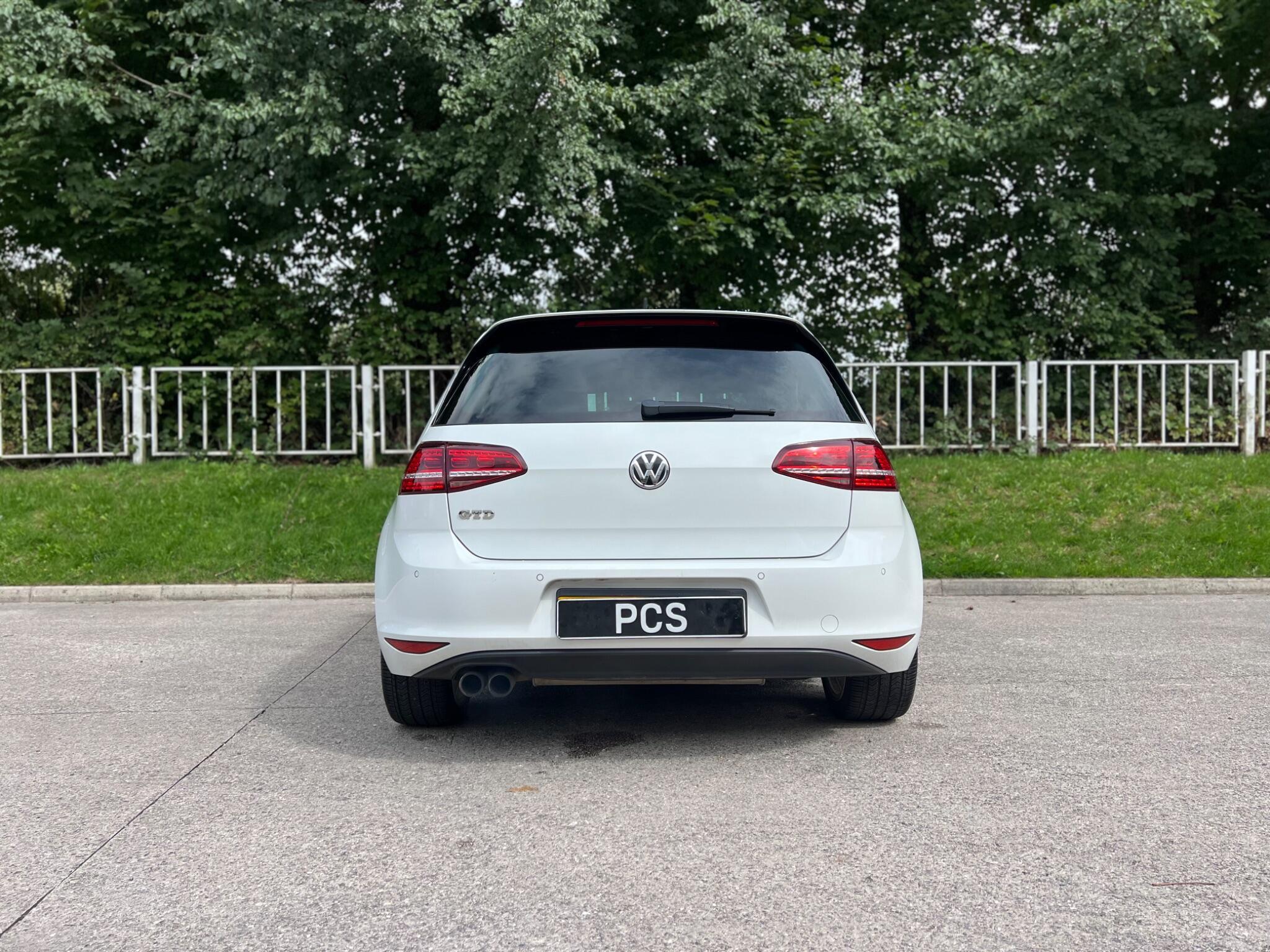 Volkswagen Golf - Image 8