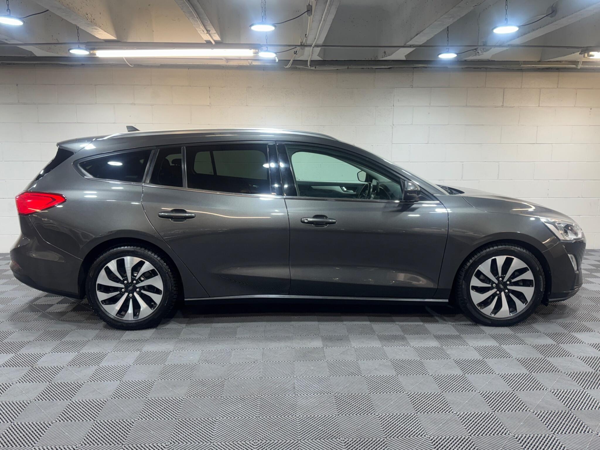 Ford Focus - Image 5