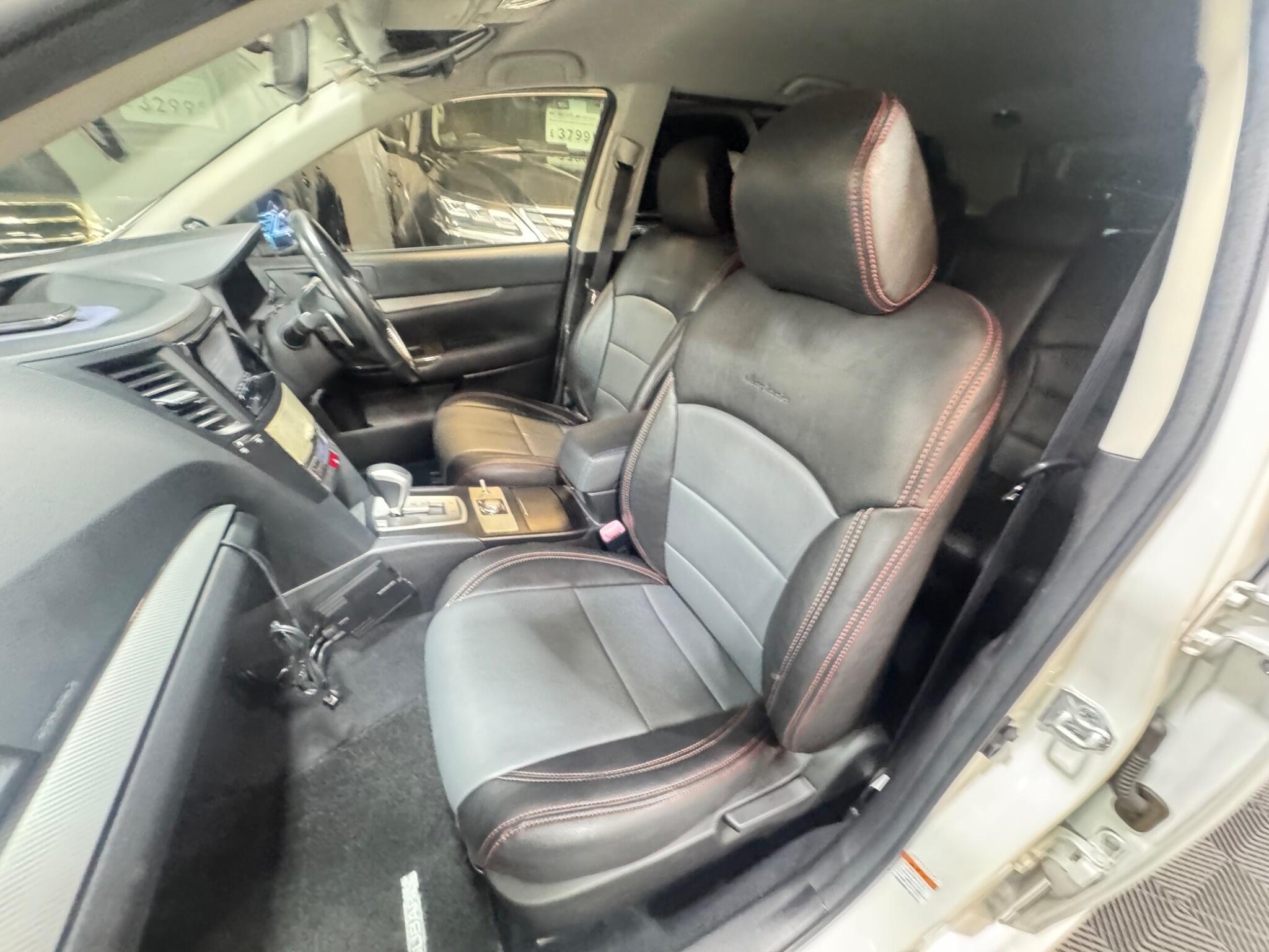 Subaru Legacy - Image 9