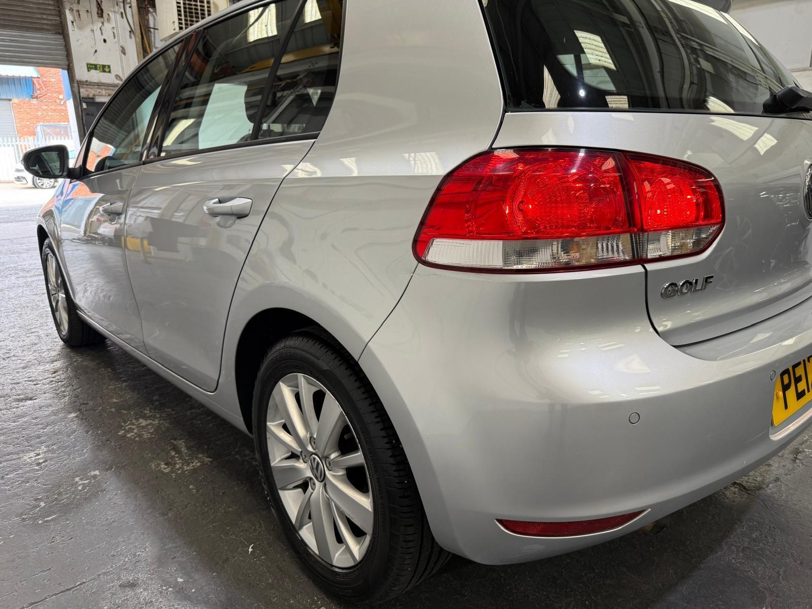 Volkswagen Golf - Image 15