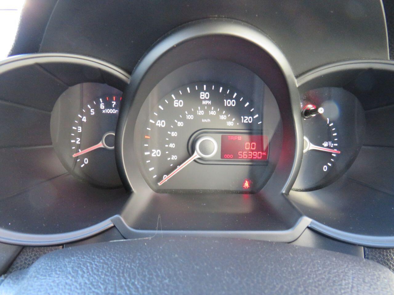 Kia Picanto - Image 12