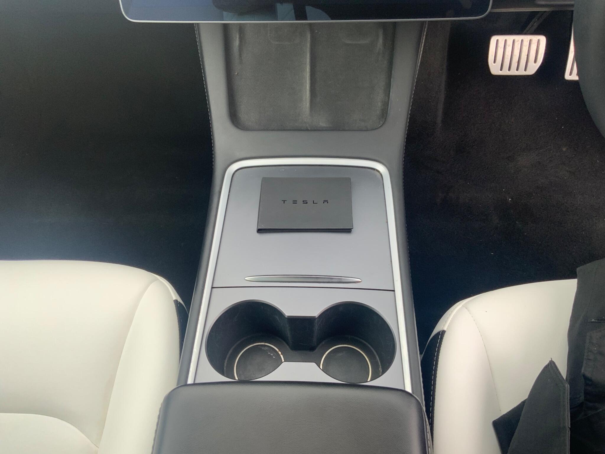 Tesla Model 3 - Image 29