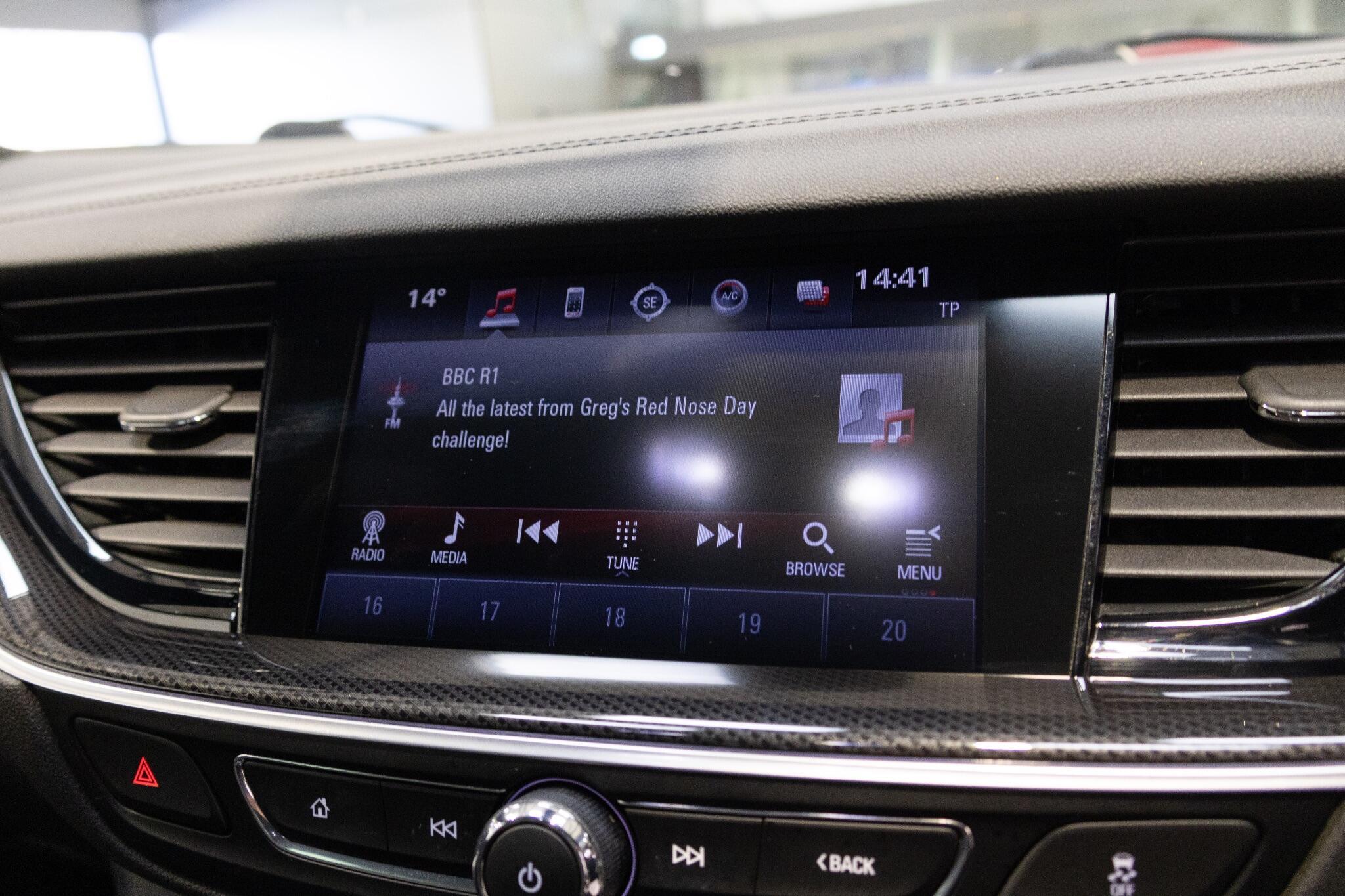 Vauxhall Insignia - Image 12