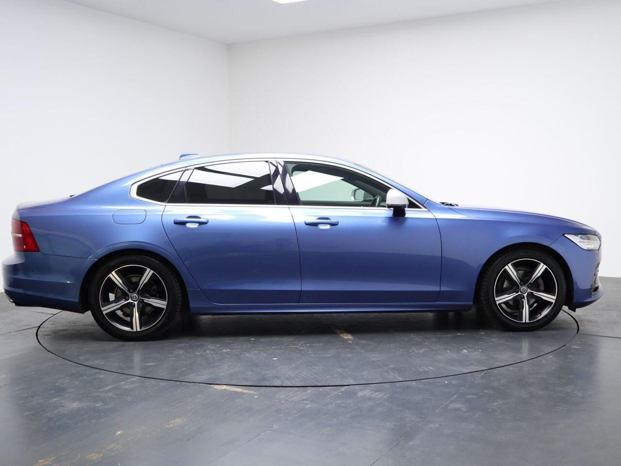 Volvo S90 - Image 14