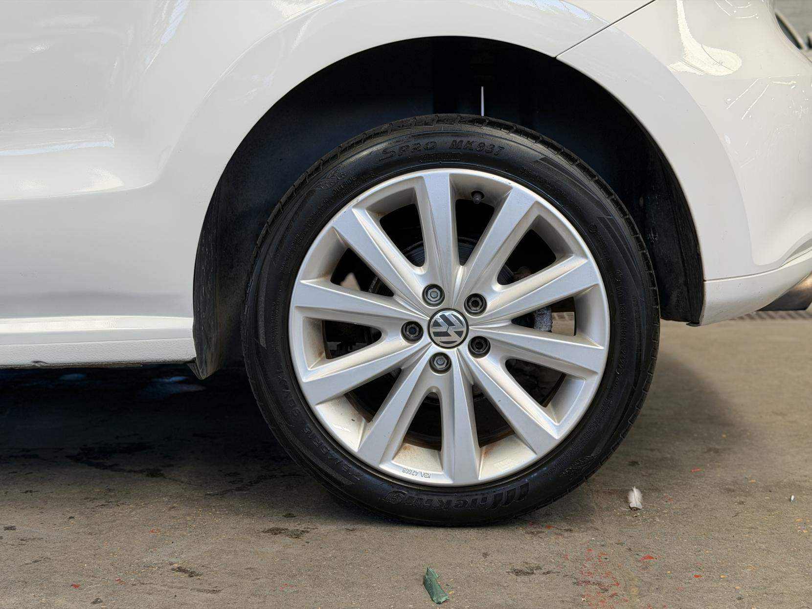 Volkswagen Polo - Image 16