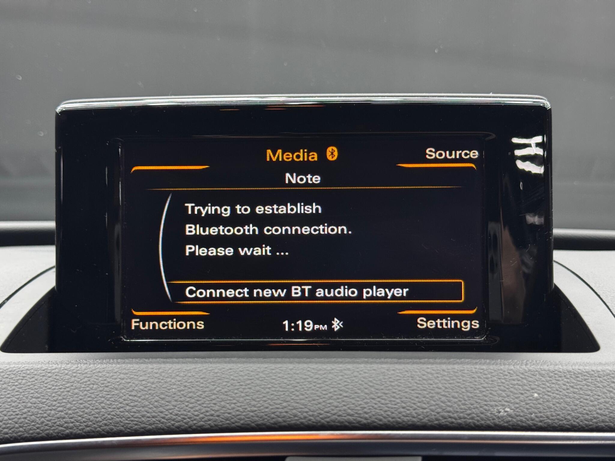 Audi Q3 - Image 30