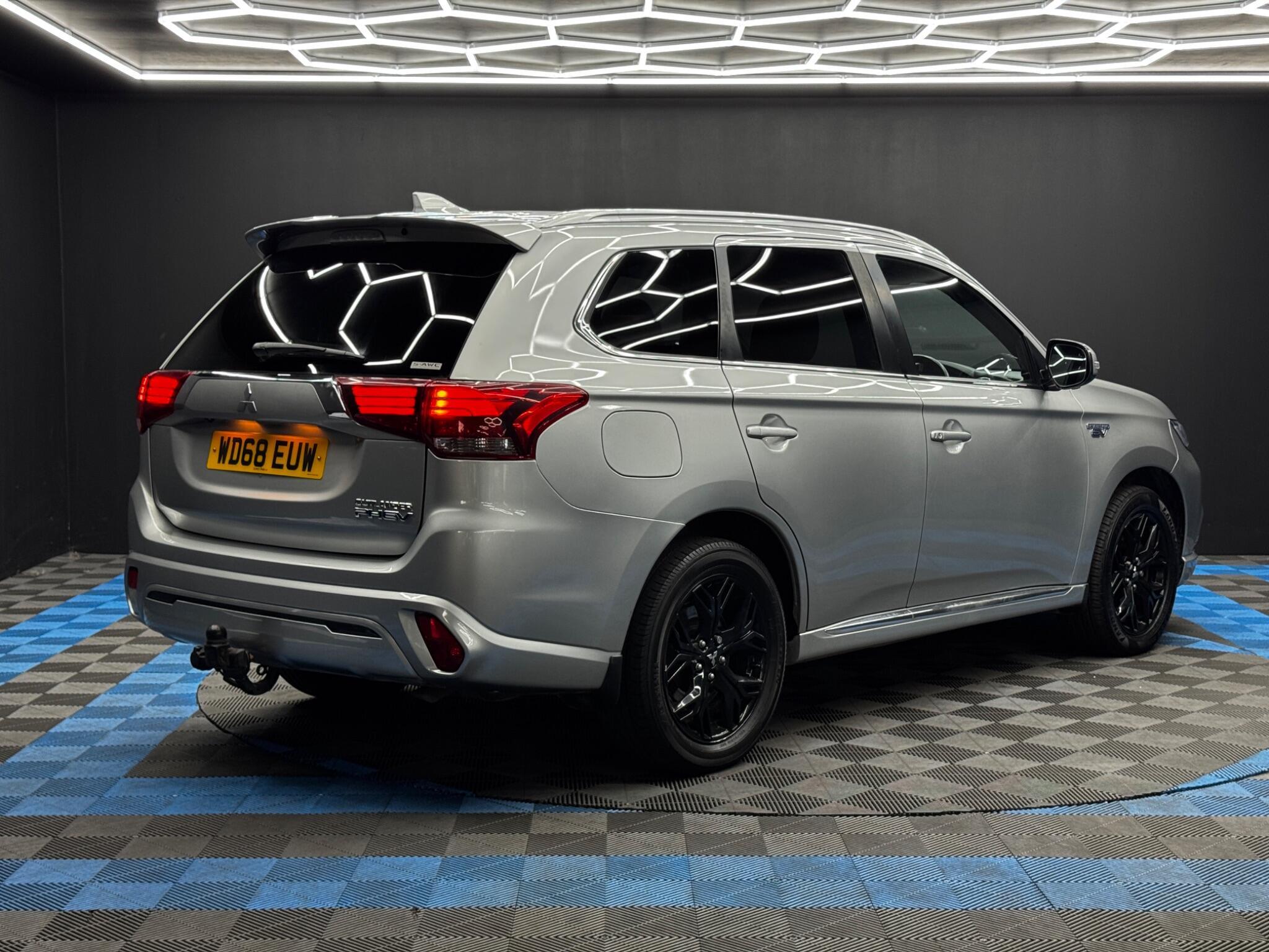 Mitsubishi Outlander - Image 5