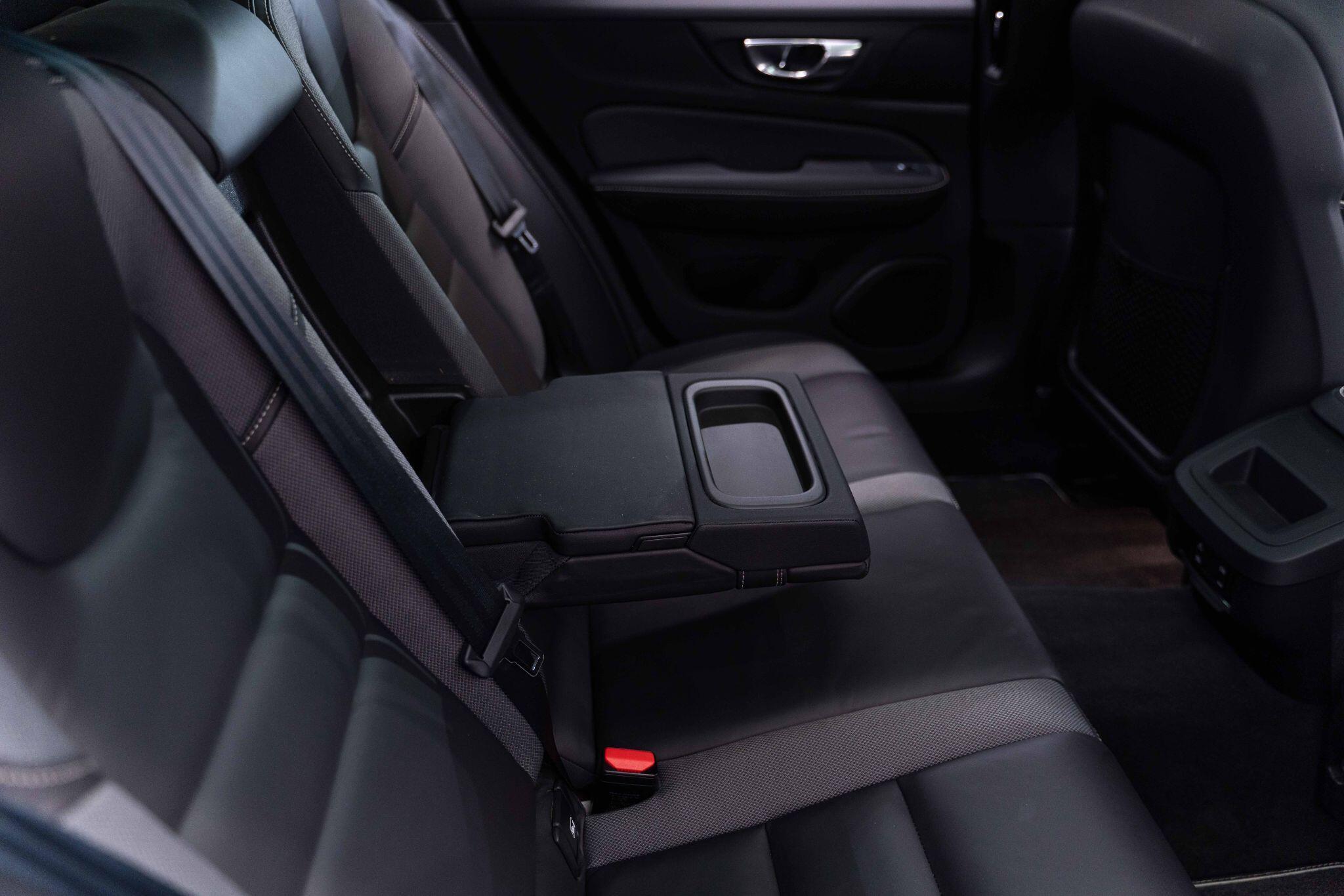 Volvo V60 - Image 17