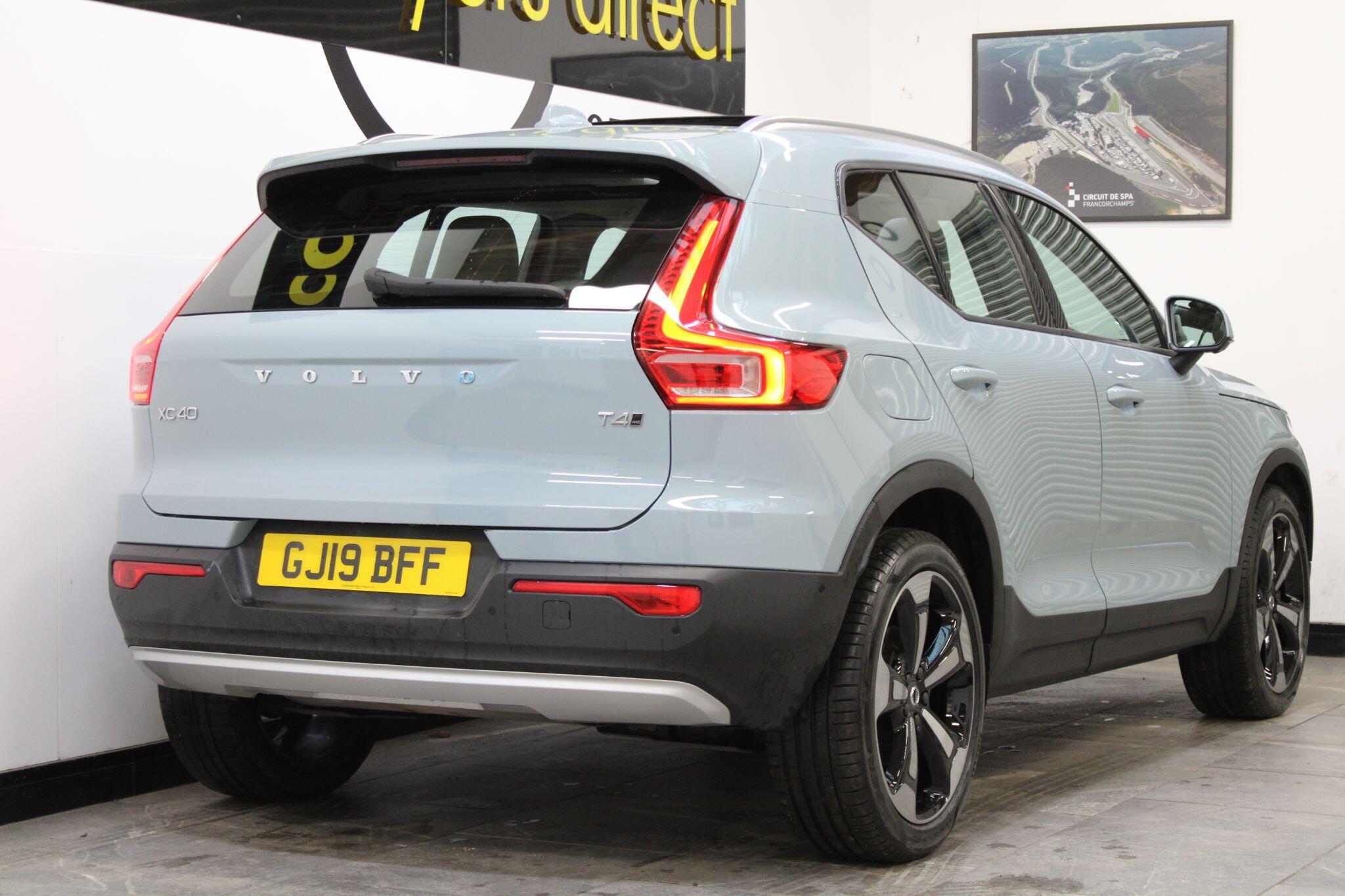 Volvo XC40 - Image 12
