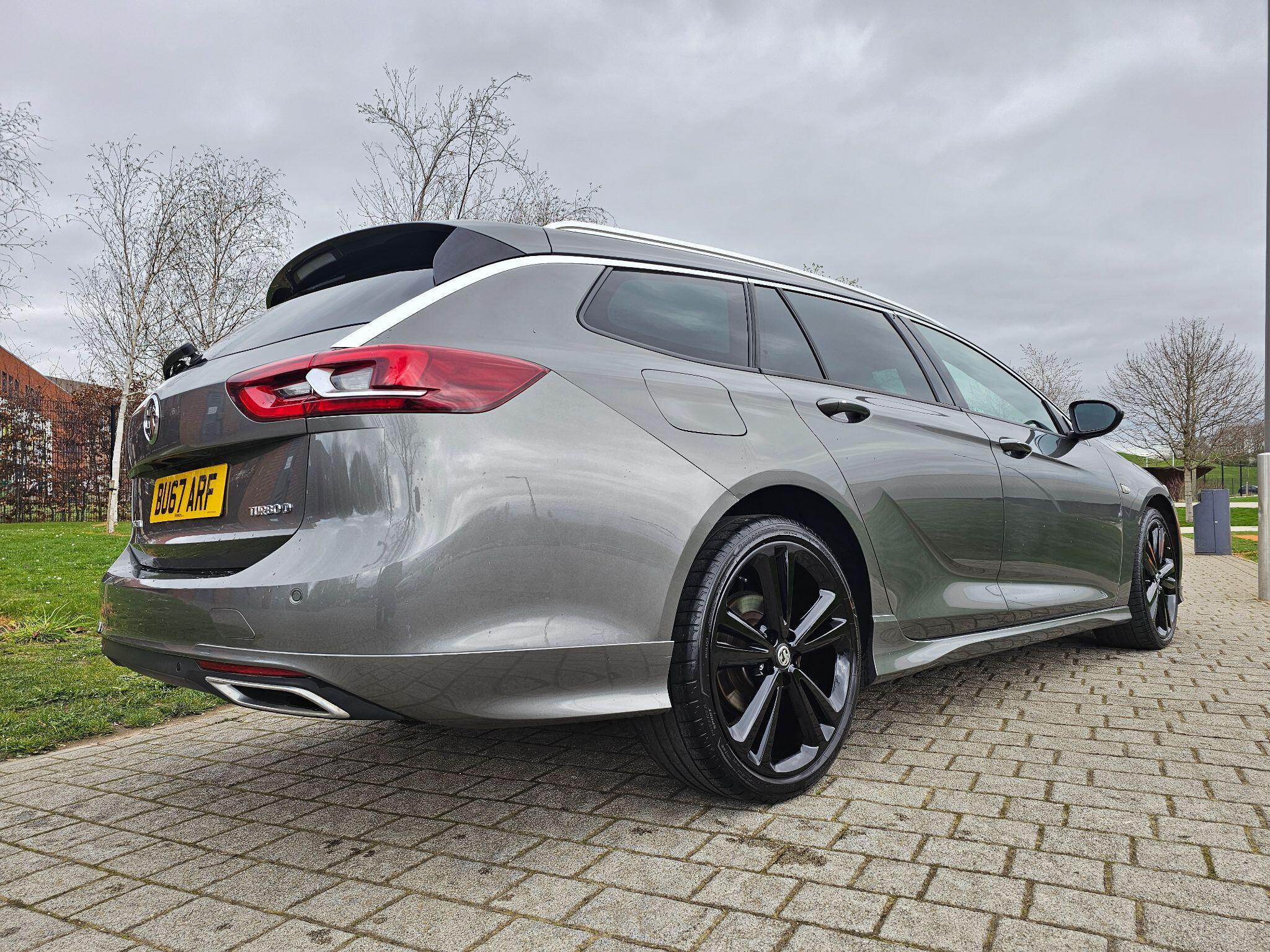 Vauxhall Insignia - Image 11