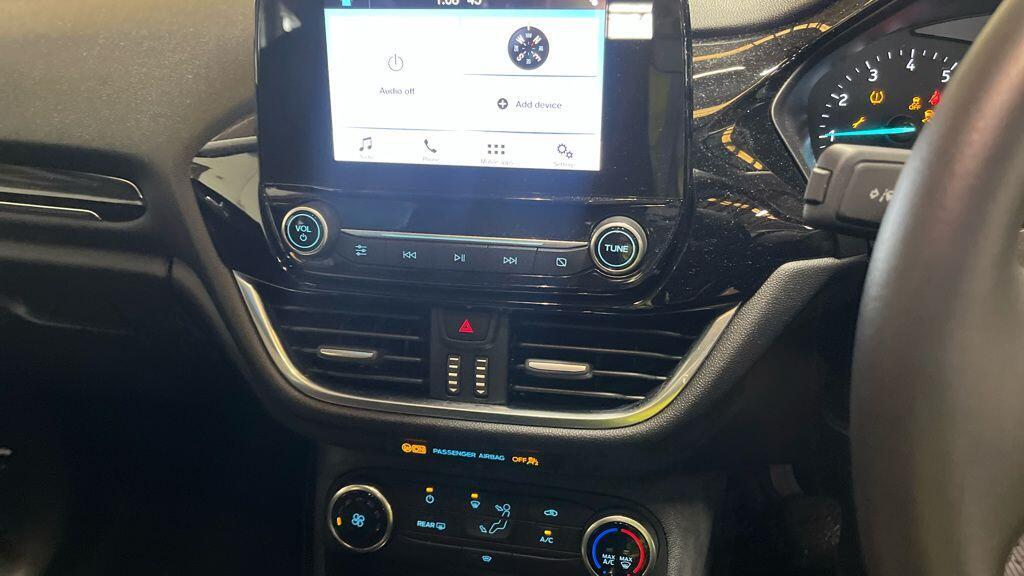 Ford Fiesta - Image 5