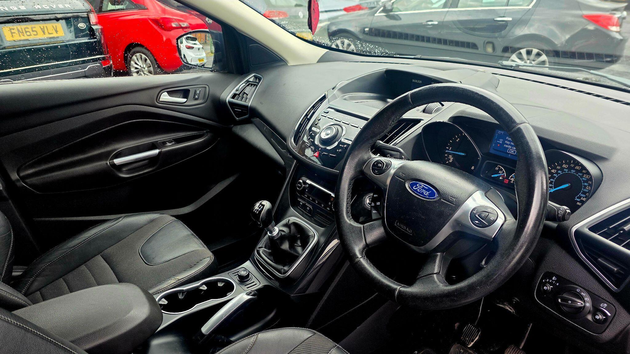 Ford Kuga - Image 11
