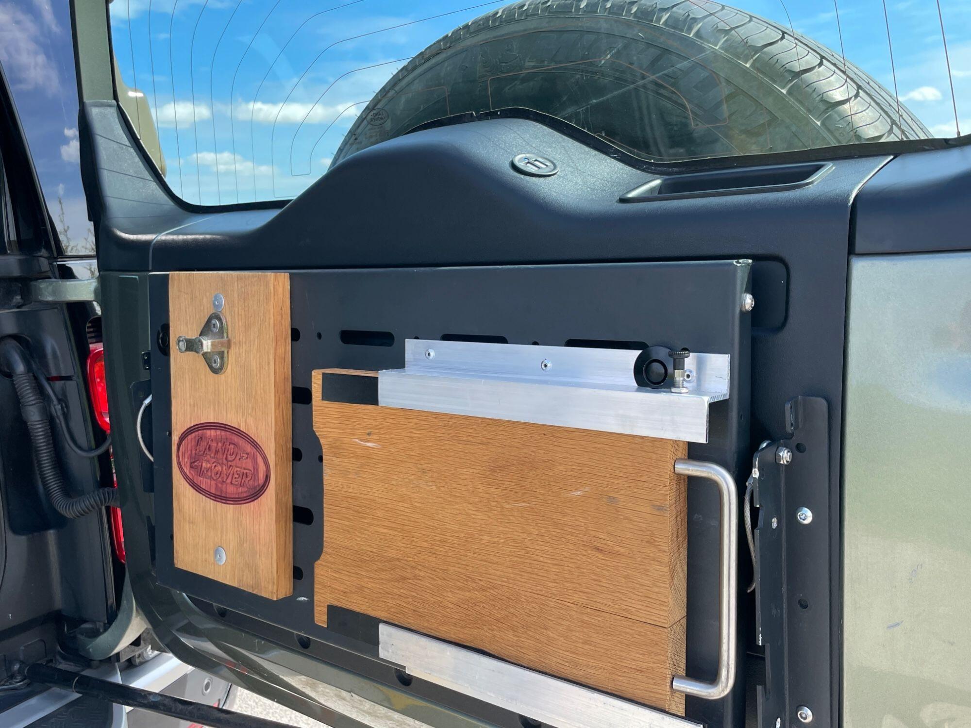 Land Rover Defender - Image 16