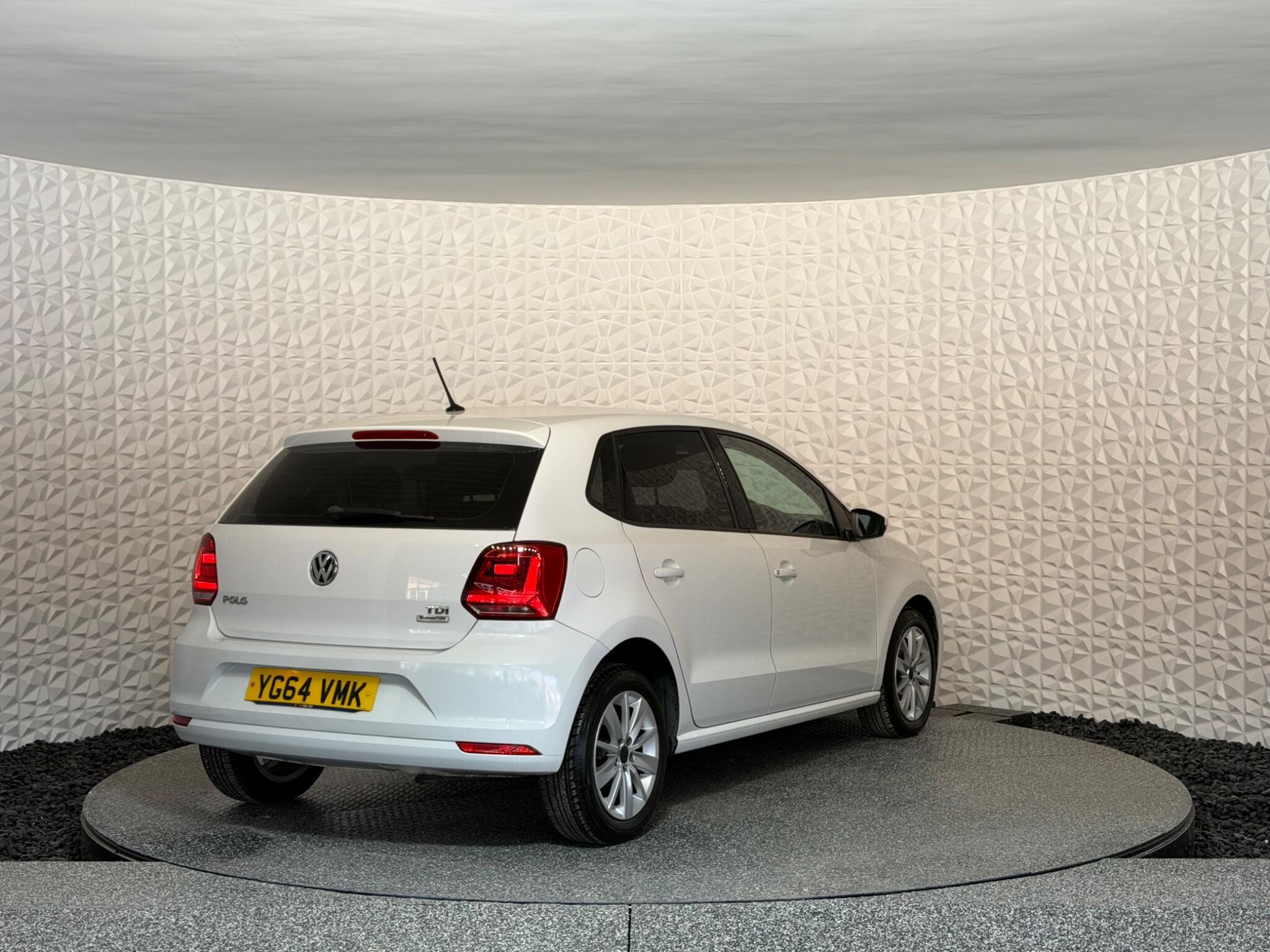 Volkswagen Polo - Image 9