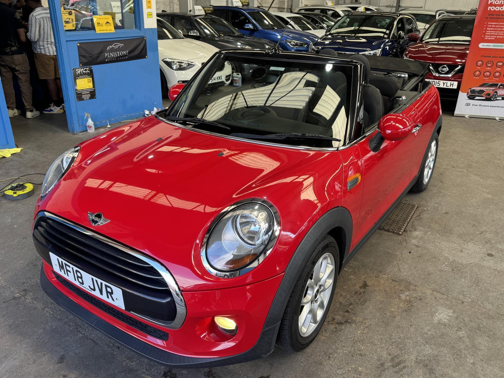 MINI Convertible - Image 5