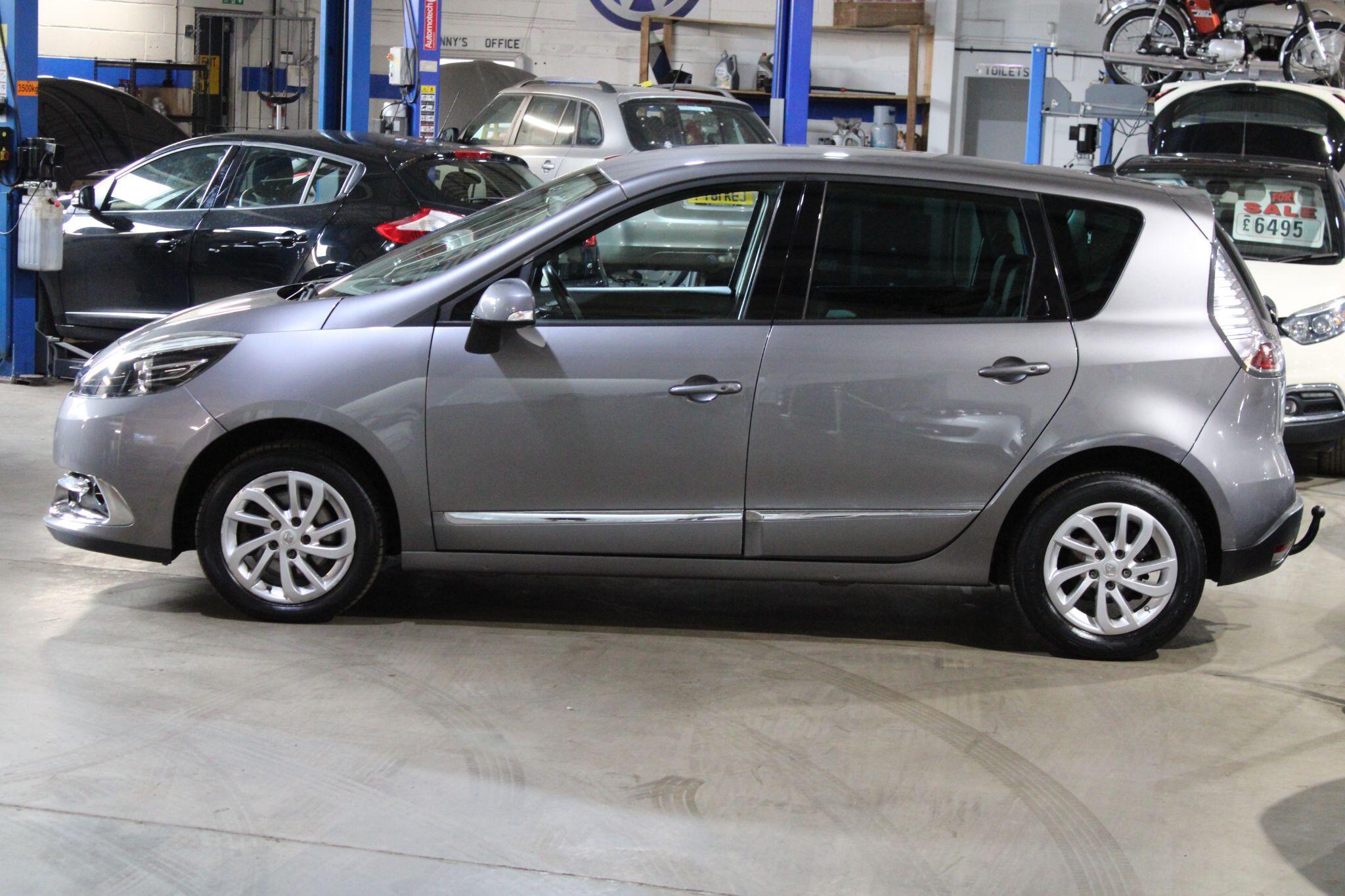 Renault Scenic - Image 5