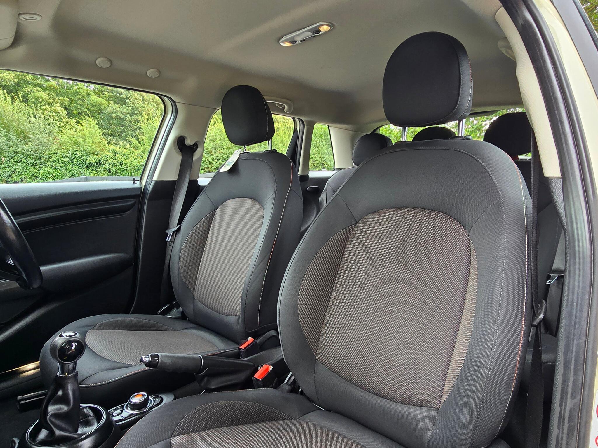 MINI Hatch - Image 3