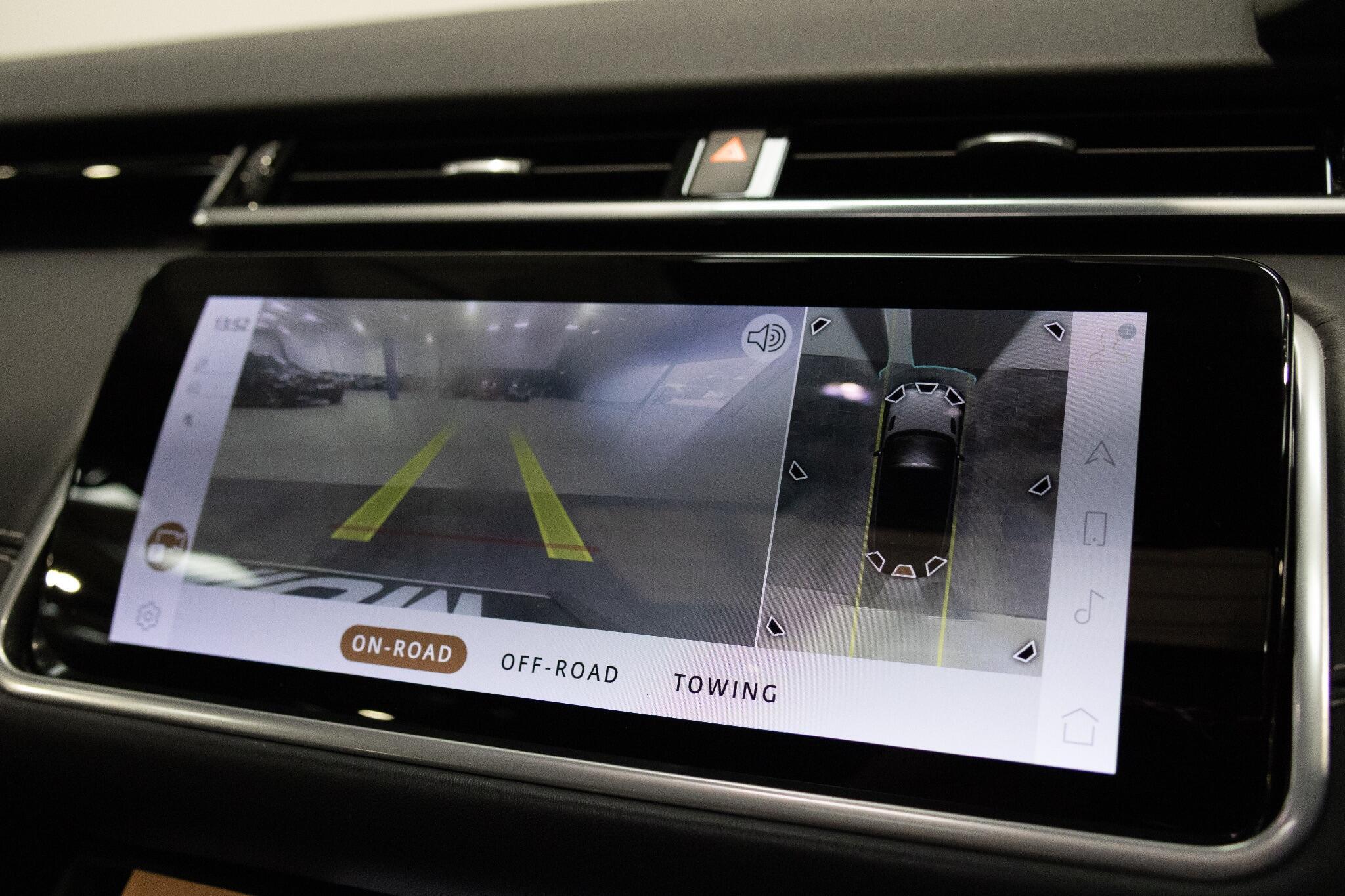 Land Rover Range Rover Velar - Image 22