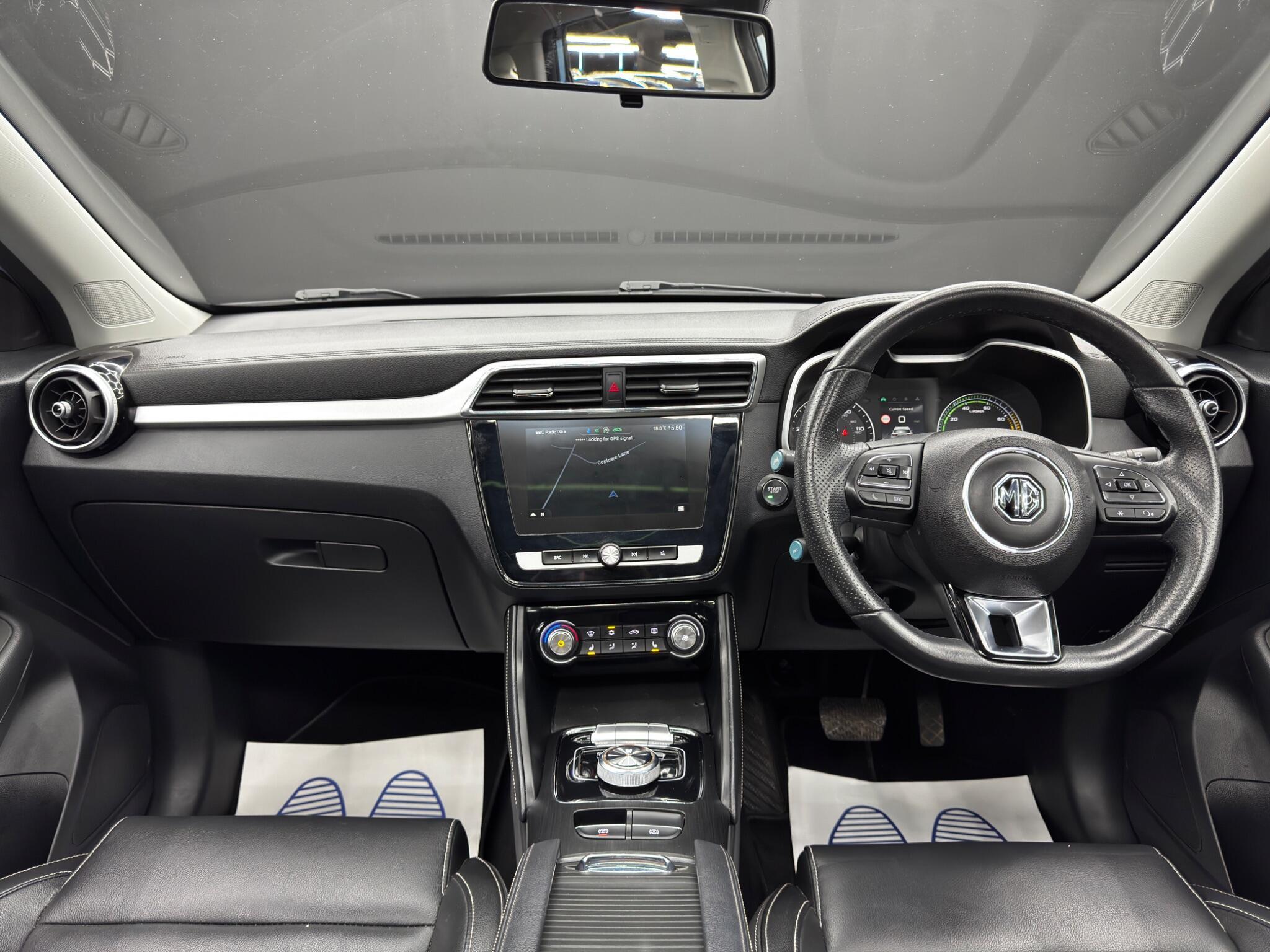 MG MG ZS - Image 10