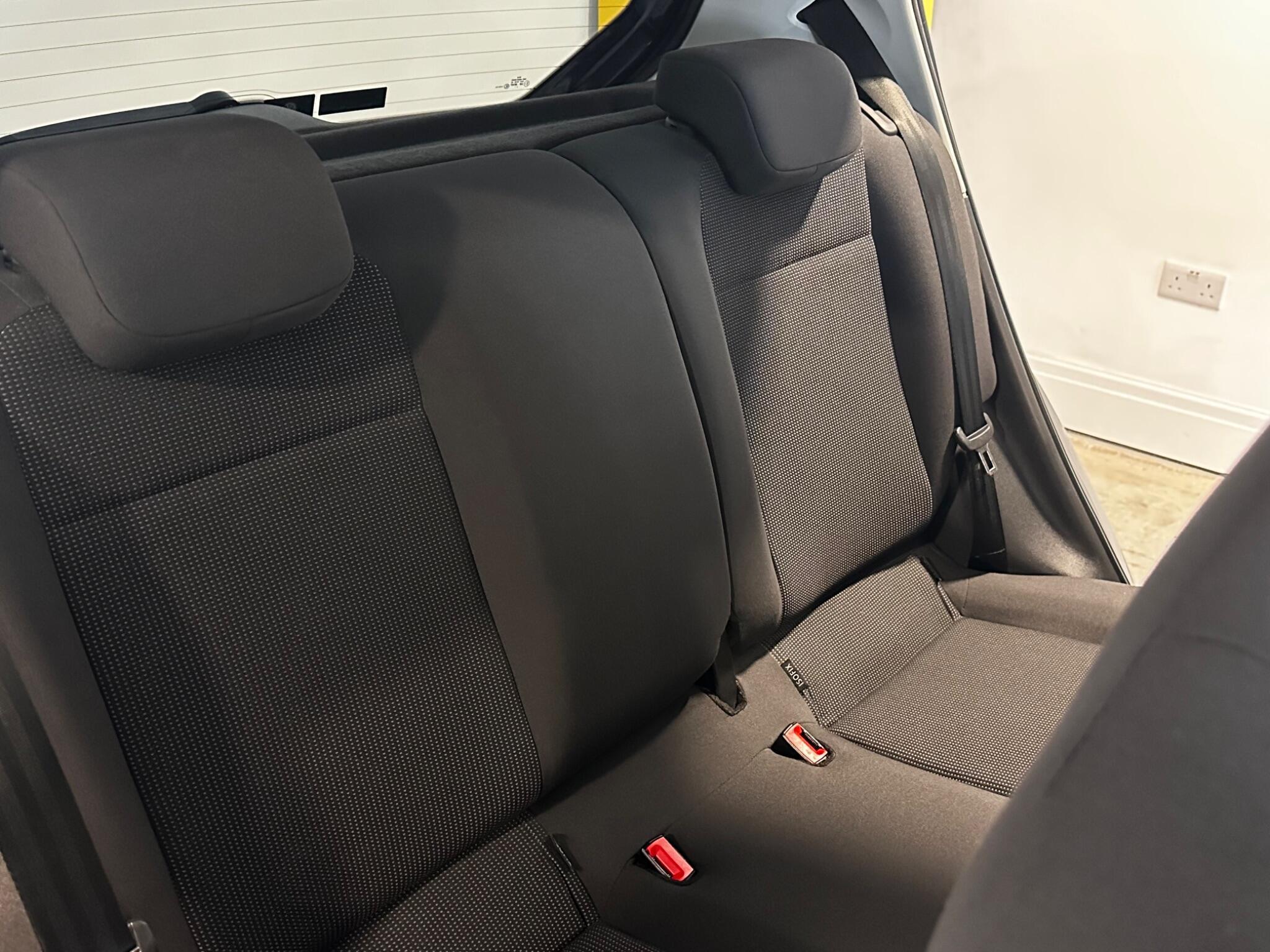 Volkswagen up! - Image 16