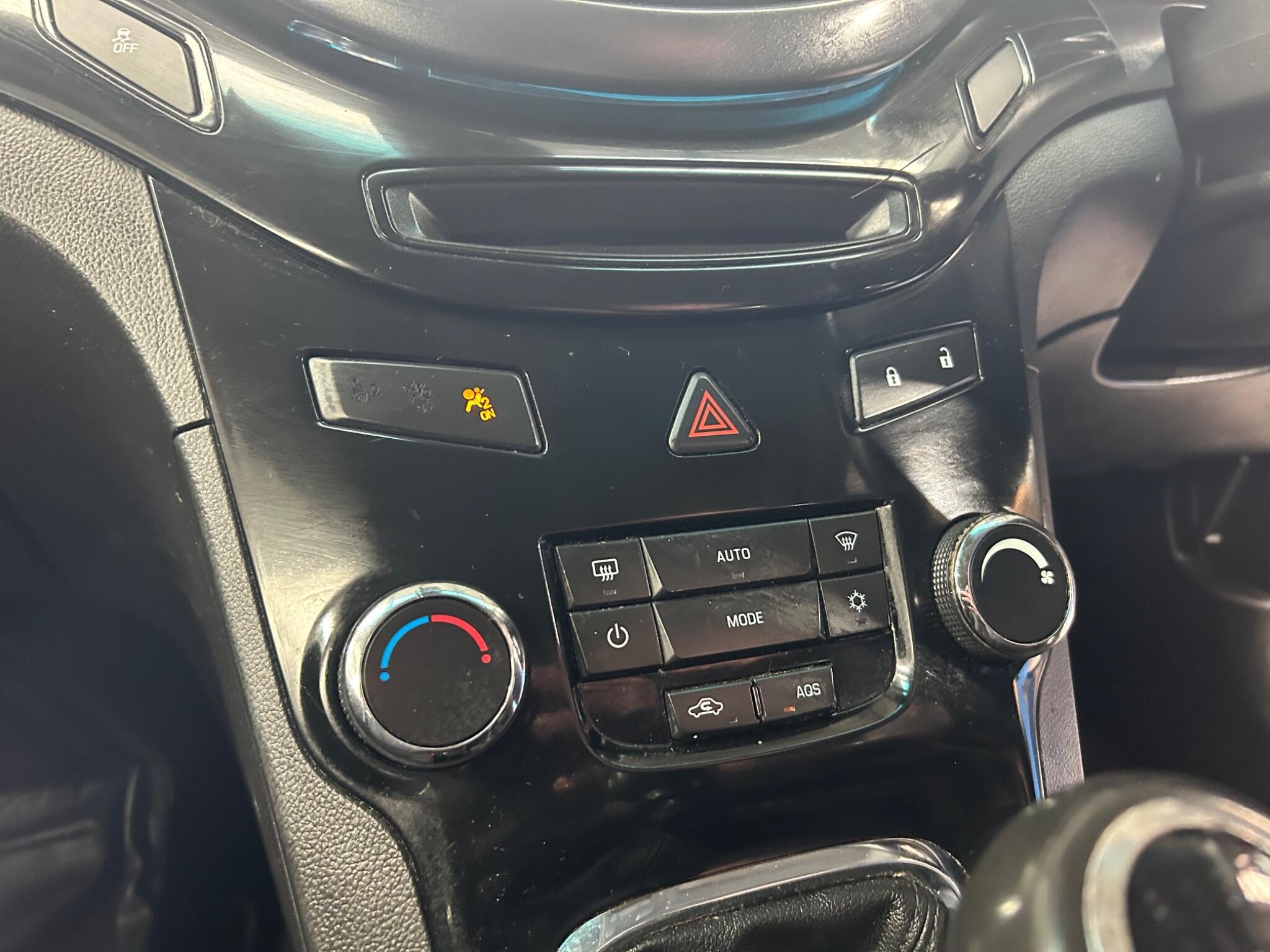 Chevrolet Orlando - Image 12