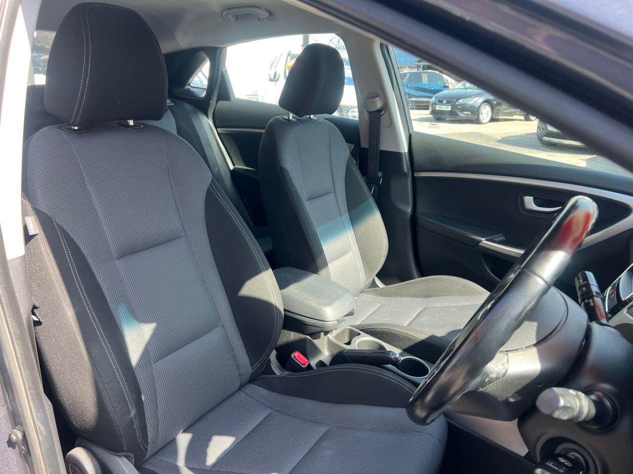 Hyundai i30 - Image 15