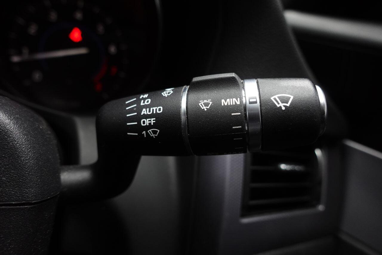 Jaguar XF - Image 35