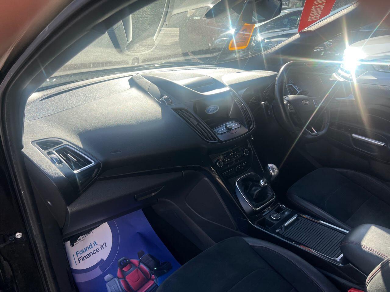 Ford Kuga - Image 17