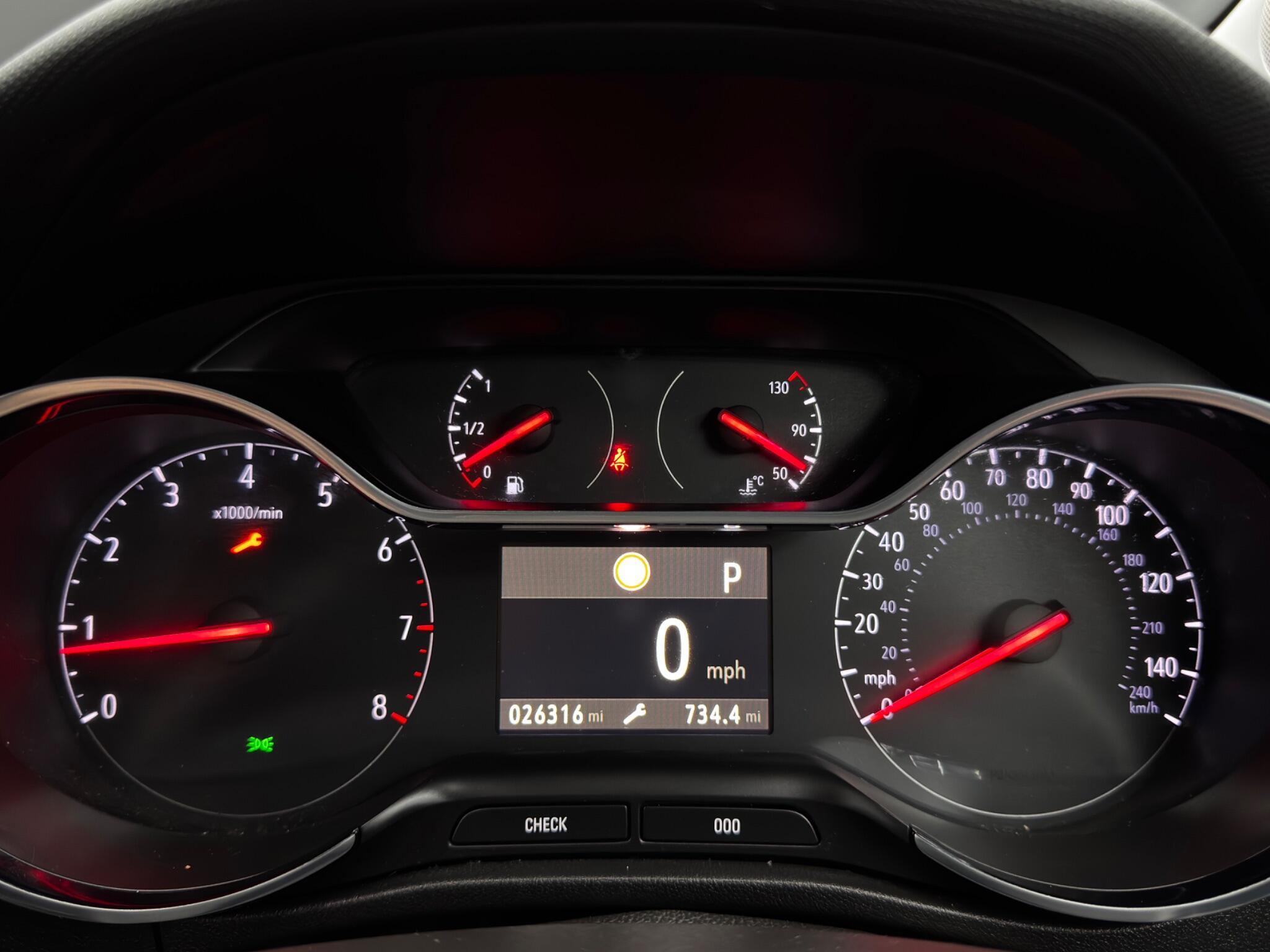 Vauxhall Crossland - Image 22