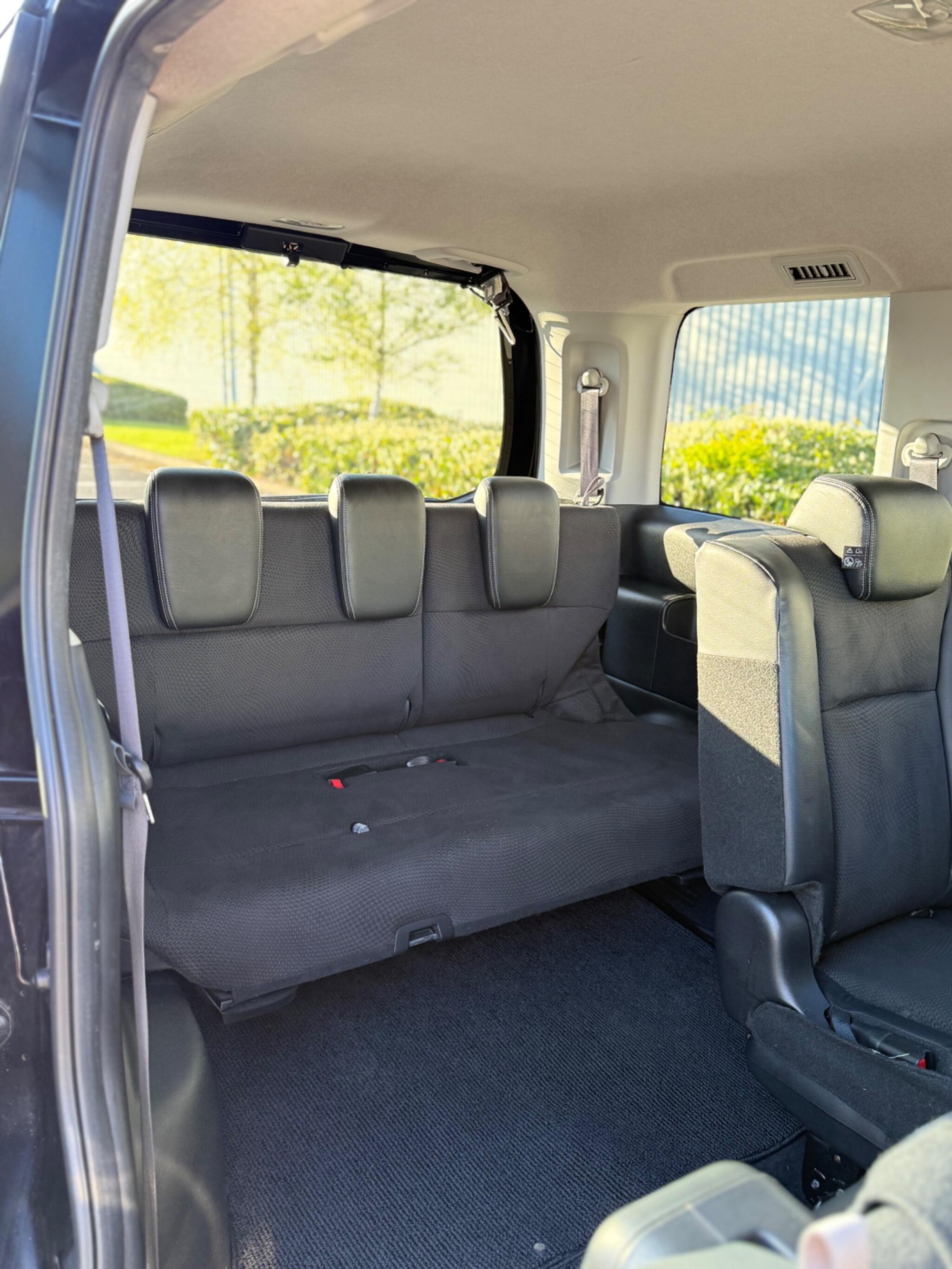 Honda Stepwagon - Image 24