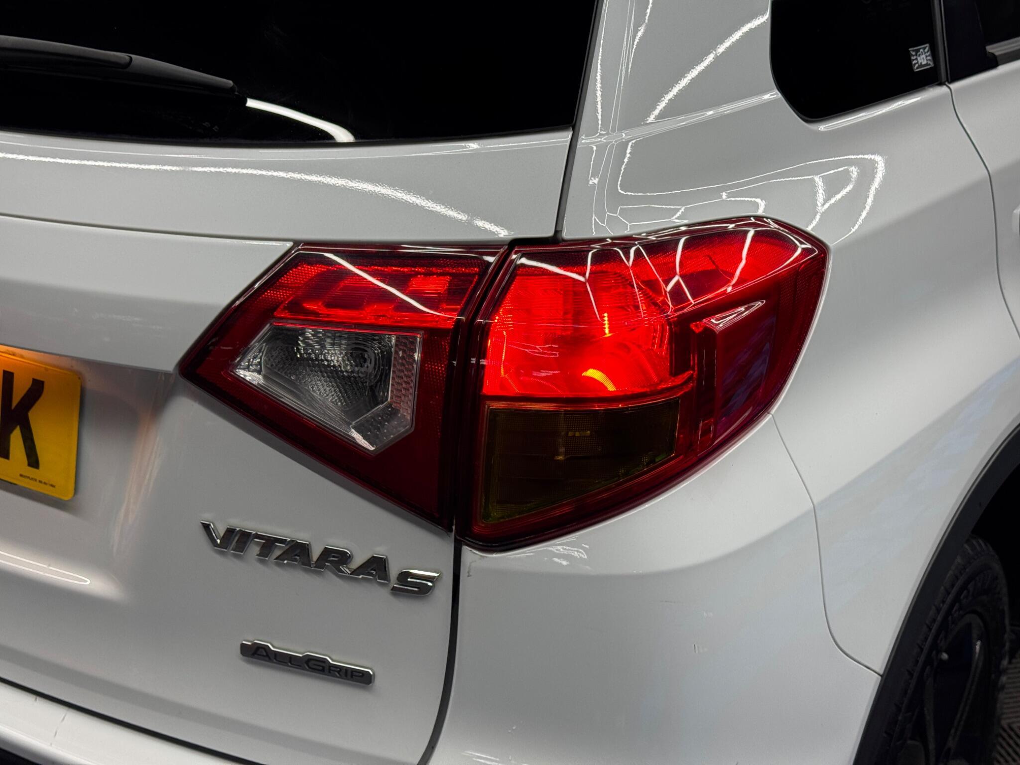 Suzuki Vitara - Image 35