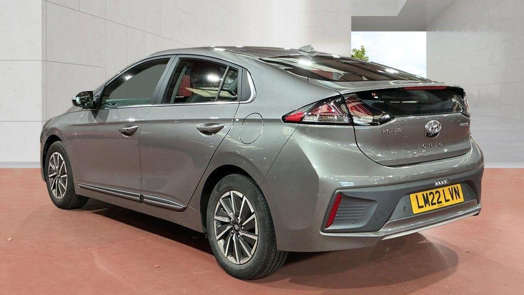 Hyundai Ioniq - Image 5