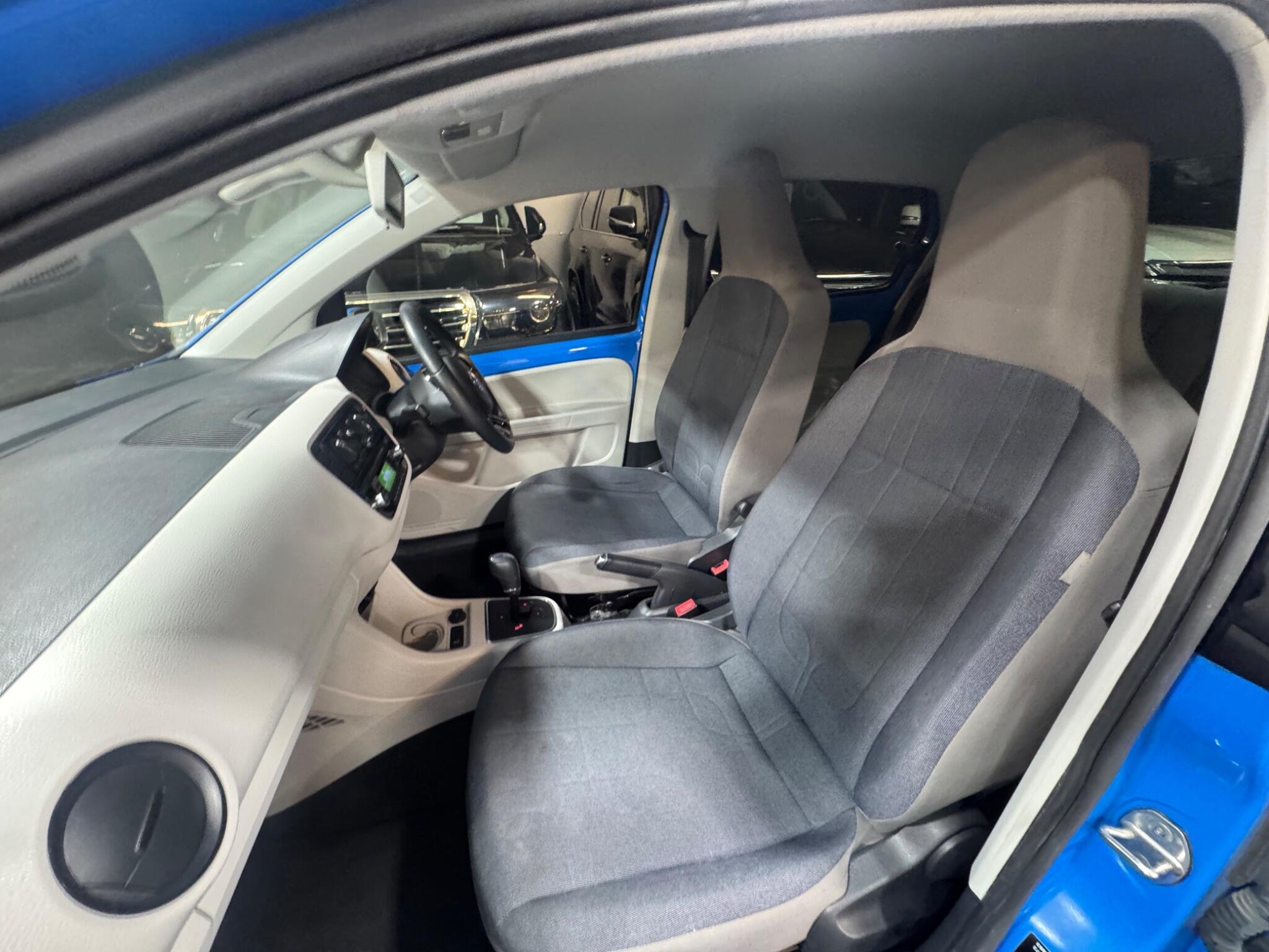 Volkswagen up! - Image 10