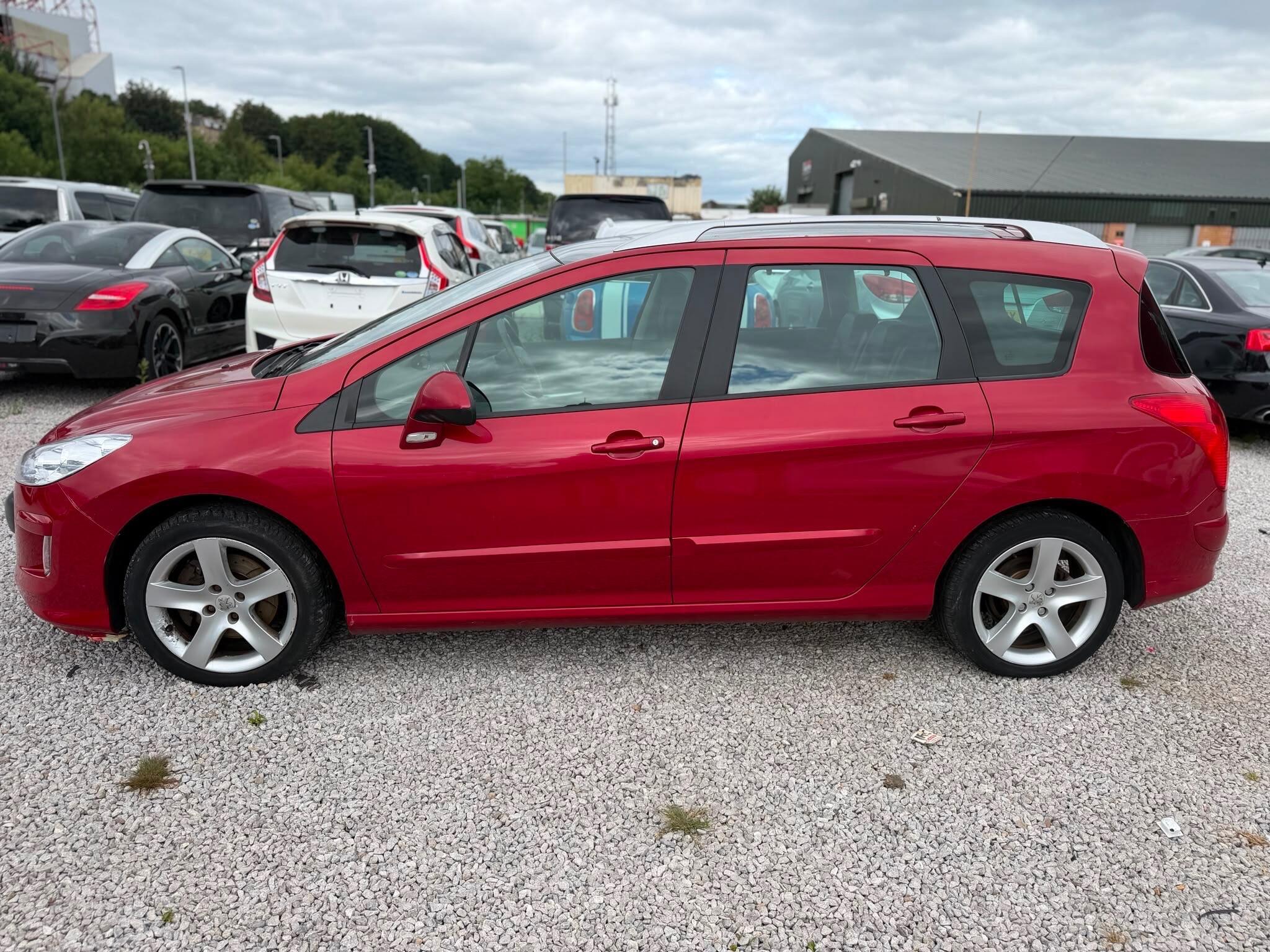 Peugeot 308 SW - Image 6