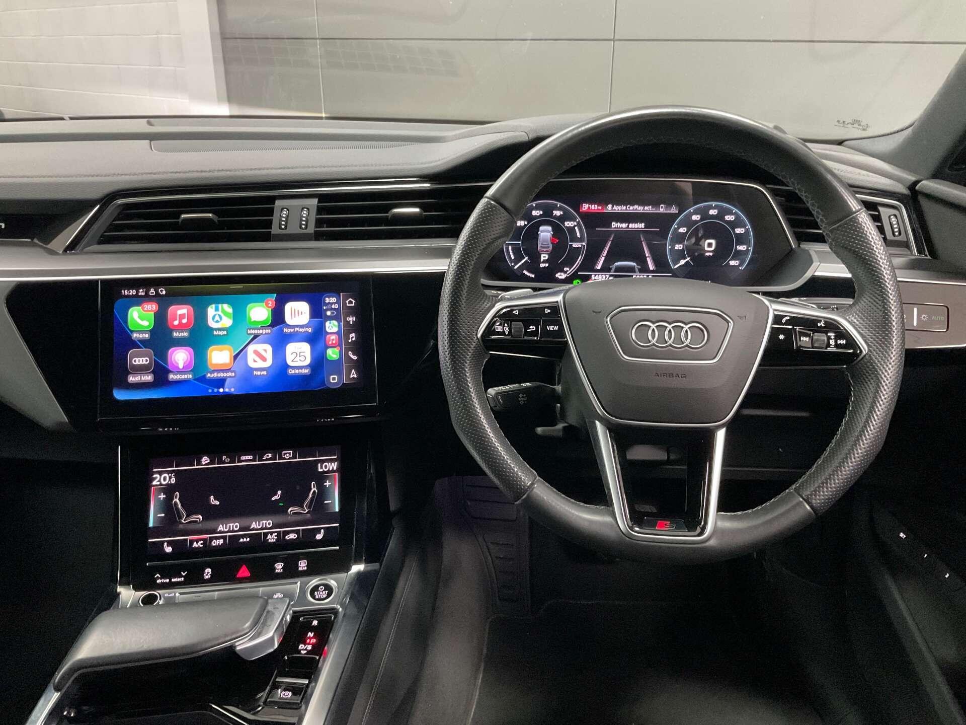 Audi E-Tron - Image 13