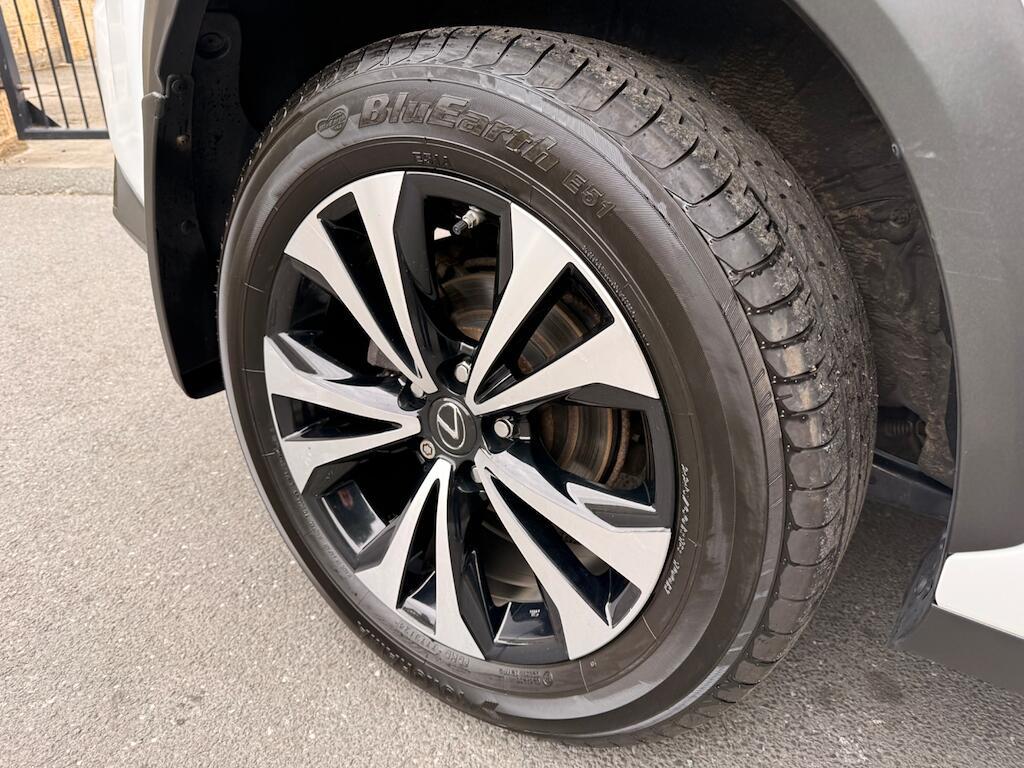 Lexus NX - Image 18