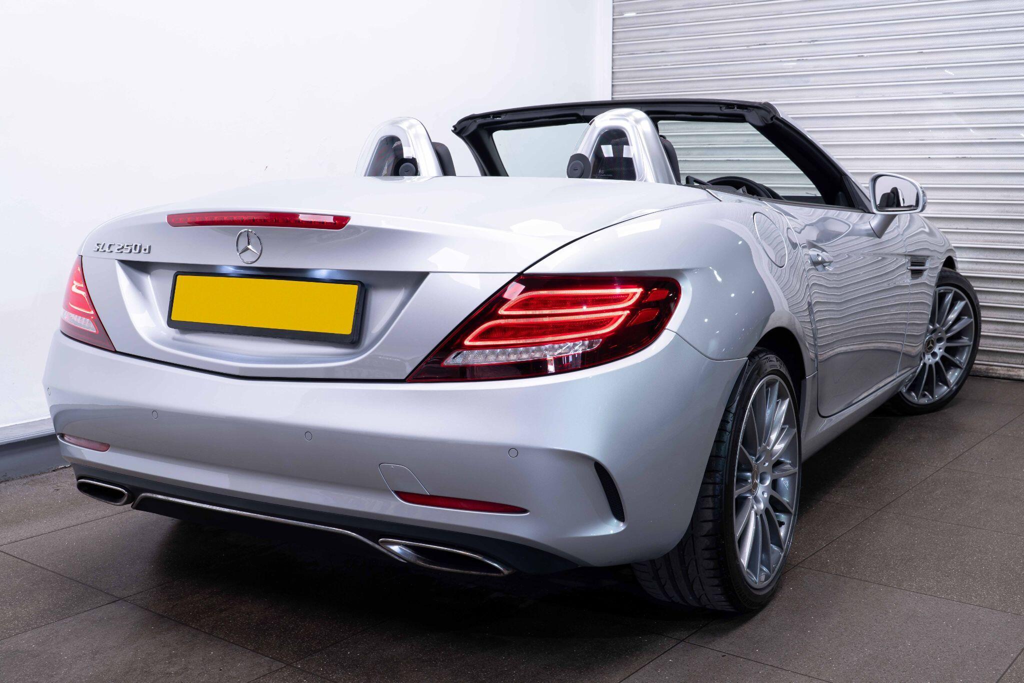 Mercedes SLC - Image 8