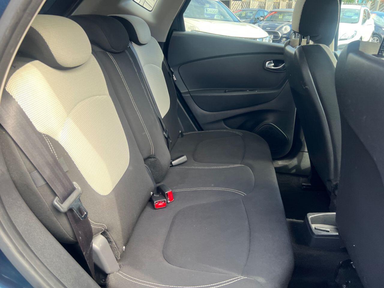 Renault Captur - Image 27