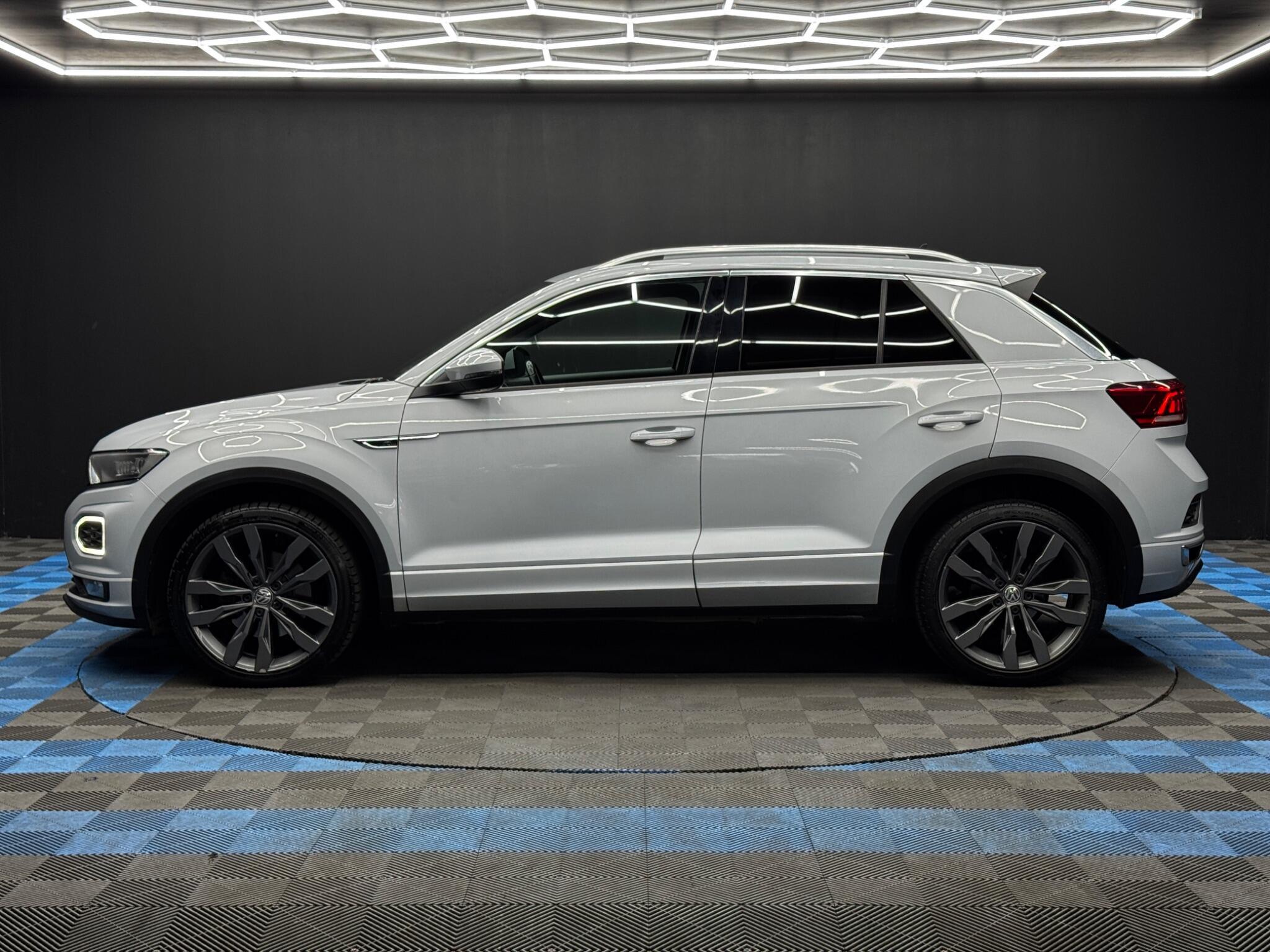 Volkswagen T-Roc - Image 8