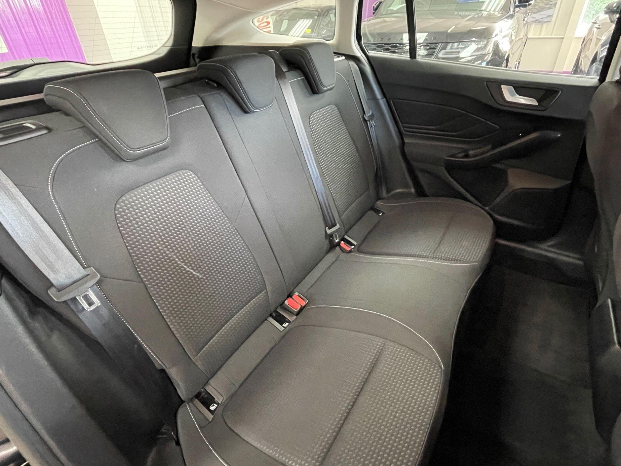 Ford Focus Diesel Estate - Image 25