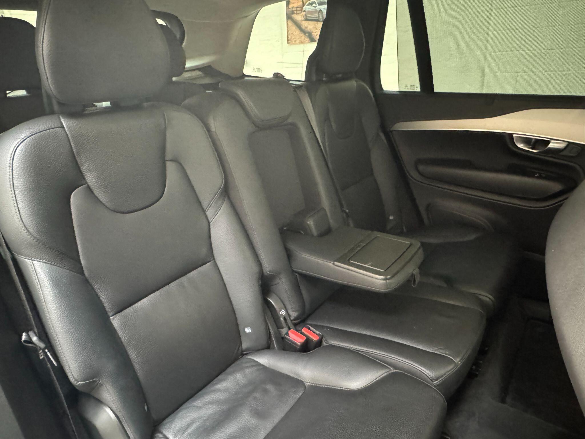 Volvo XC90 - Image 50
