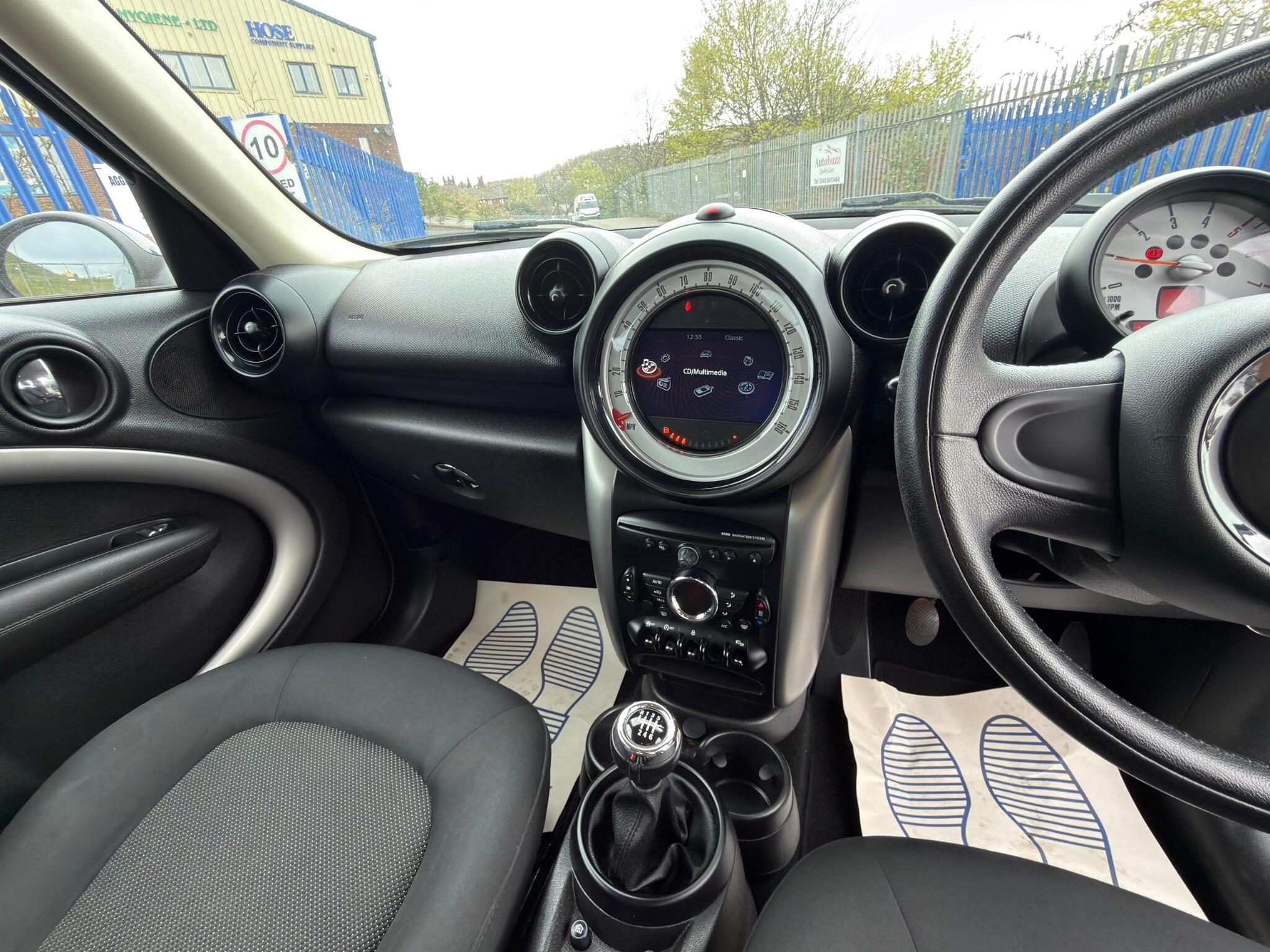 MINI Countryman - Image 25