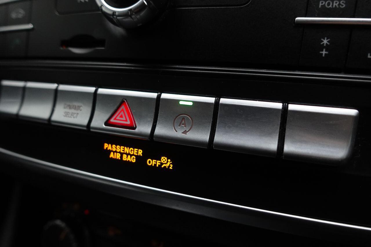 Mercedes-benz GLA - Image 36